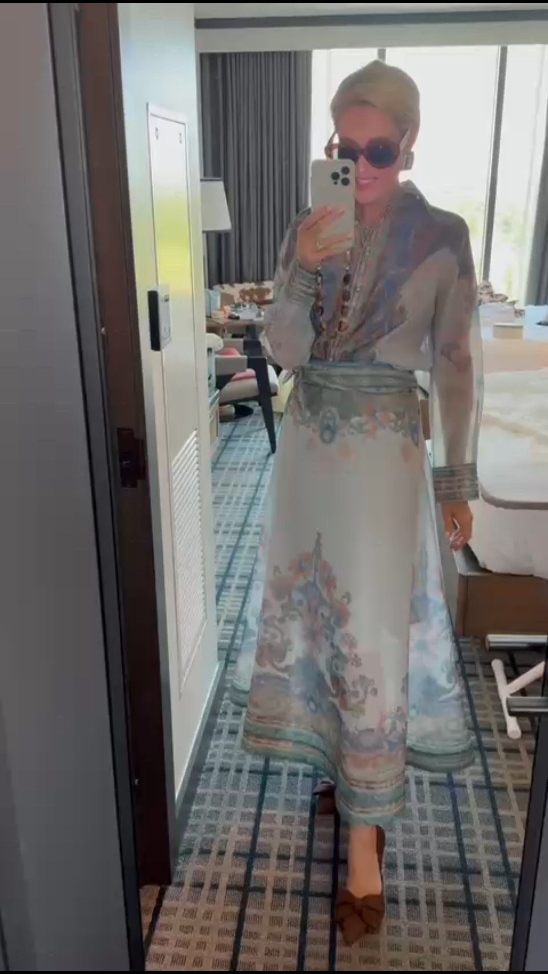 The prettiest matching set that would be perfect for Fall family photos! 

Matching set, fall family photos, fall outfit,  benaar La, #LTKCon 

#LTKNYFW #LTKFamily

#LTKFamily #LTKNYFW