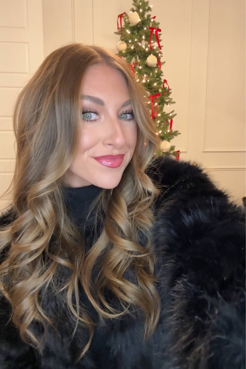 I found my curling iron on sale!! I have the 1.25” barrel one. And linked hair products I use! Also linked my lip combo!! 

Liner: raisin 
Gloss: jam session 



#LTKHoliday #LTKBeauty
