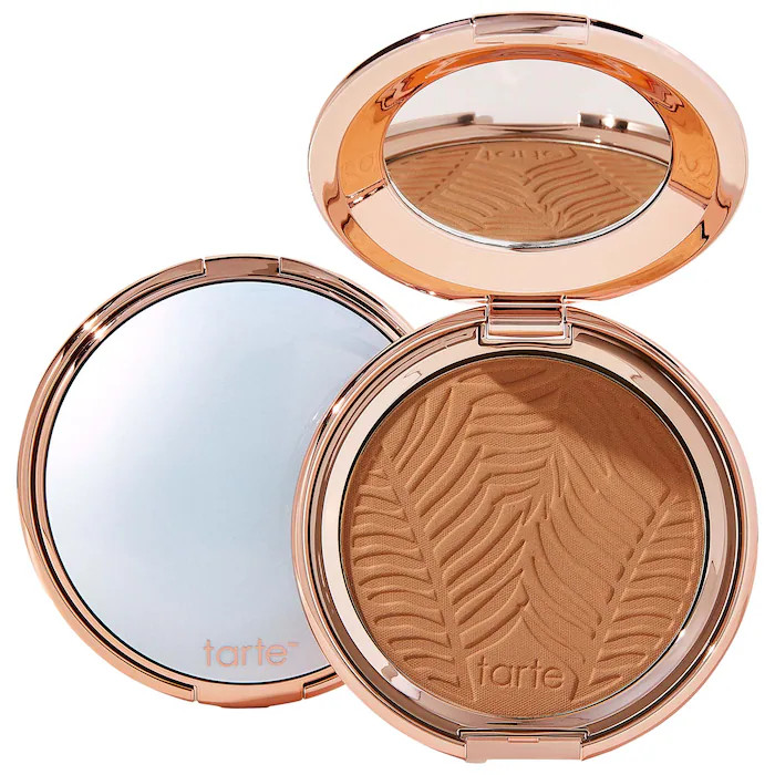 Amazonian clay 16-hour blurring powder foundation | Sephora (US)