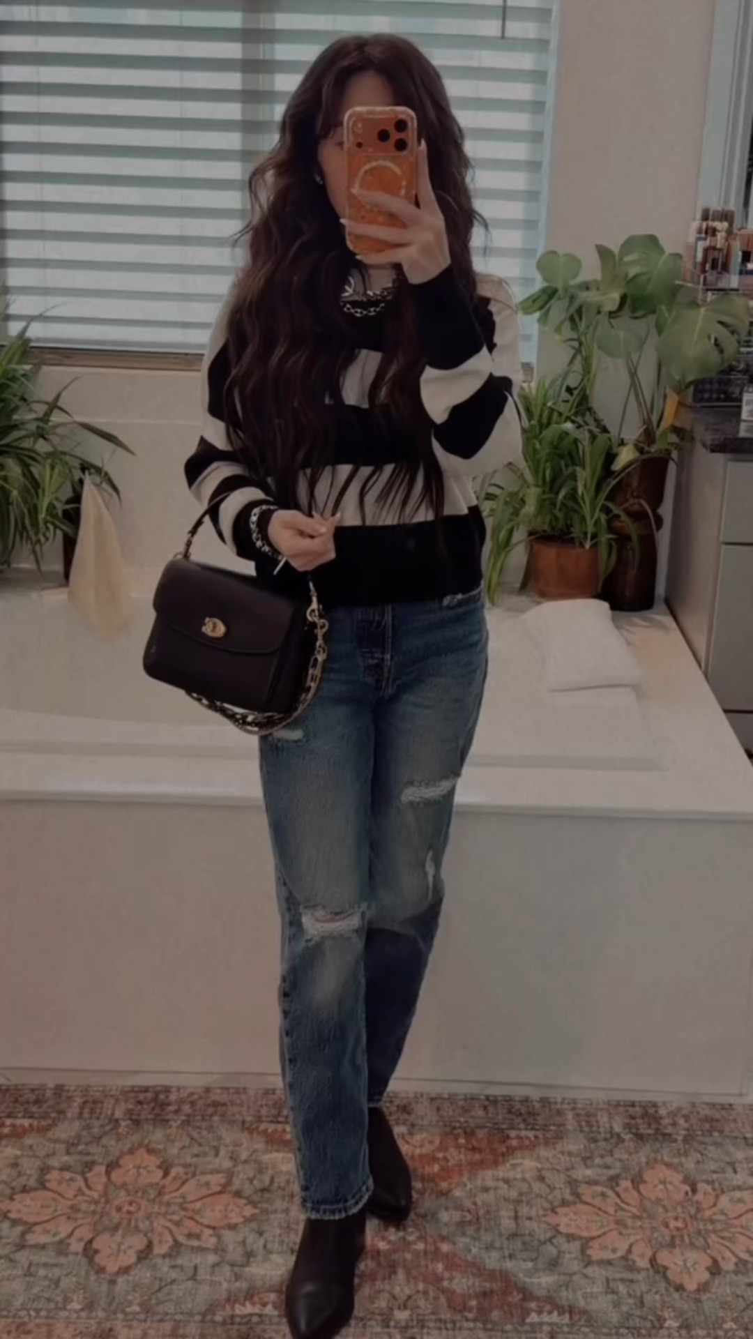 My “back to real life” outfit of the day, felt weird to put on real pants again. Details linked 🫶🏻#ootd #grwm #gdwm #fitcheck