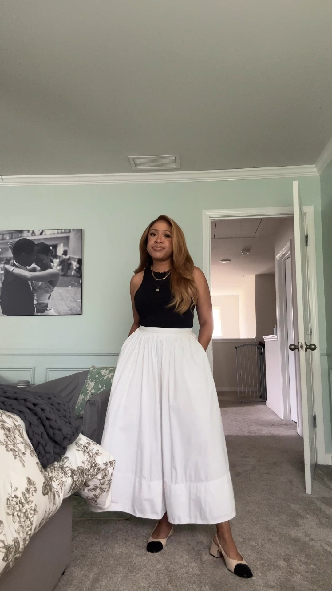 Shopped my closet and loved my look today. An old ZARA bodysuit and one of my favorite skirts.

Linked to exact dupes of the bodysuit, shoes and skirt 🙌🏽 Everything under $60 🤗