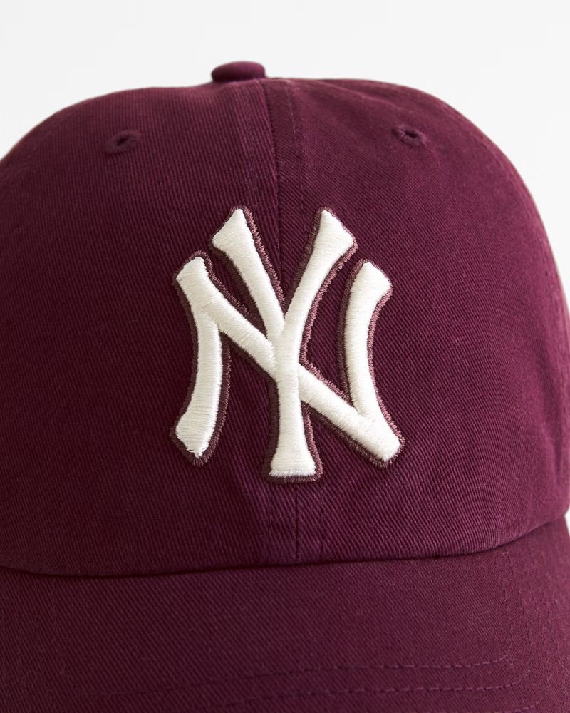 Women's New York Yankees '47 Clean-Up Hat | Women's Accessories | Abercrombie.com | Abercrombie & Fitch (US)