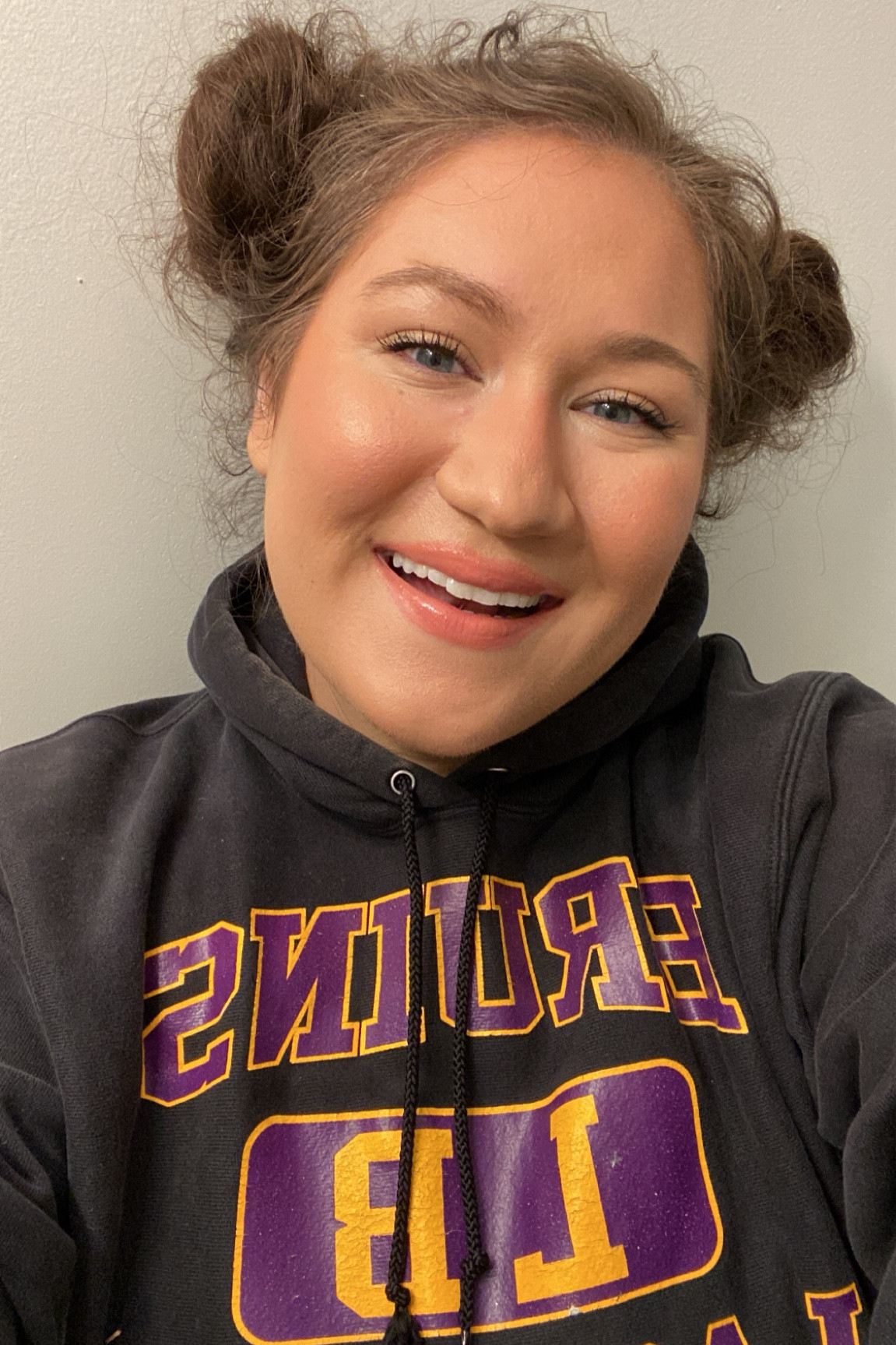 Quick & easy natural glowy makeup look 

#LTKSeasonal #LTKbeauty