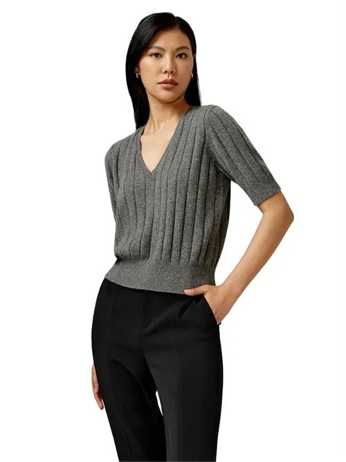 Lilysilk V-Neck Cashmere T-shirt in Medium Gray at Nordstrom, Size Large | Nordstrom