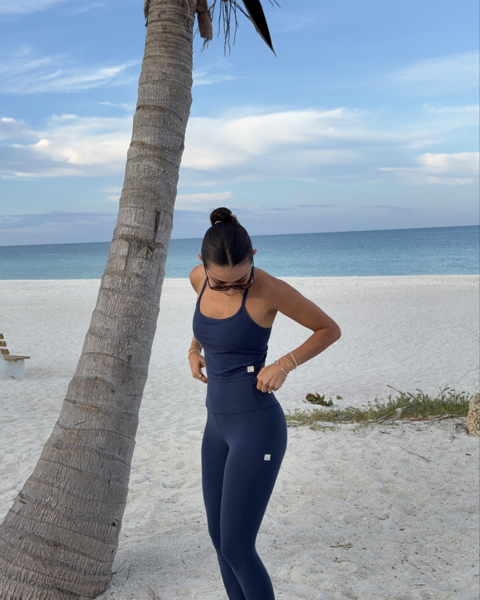 @Vuori US quickly becoming my fav activewear brand - wearing size small in top & bottoms. *I probably could’ve size down to XS for a more snug fit so keep in mind for size reference 

#LTKootd #LTKActive