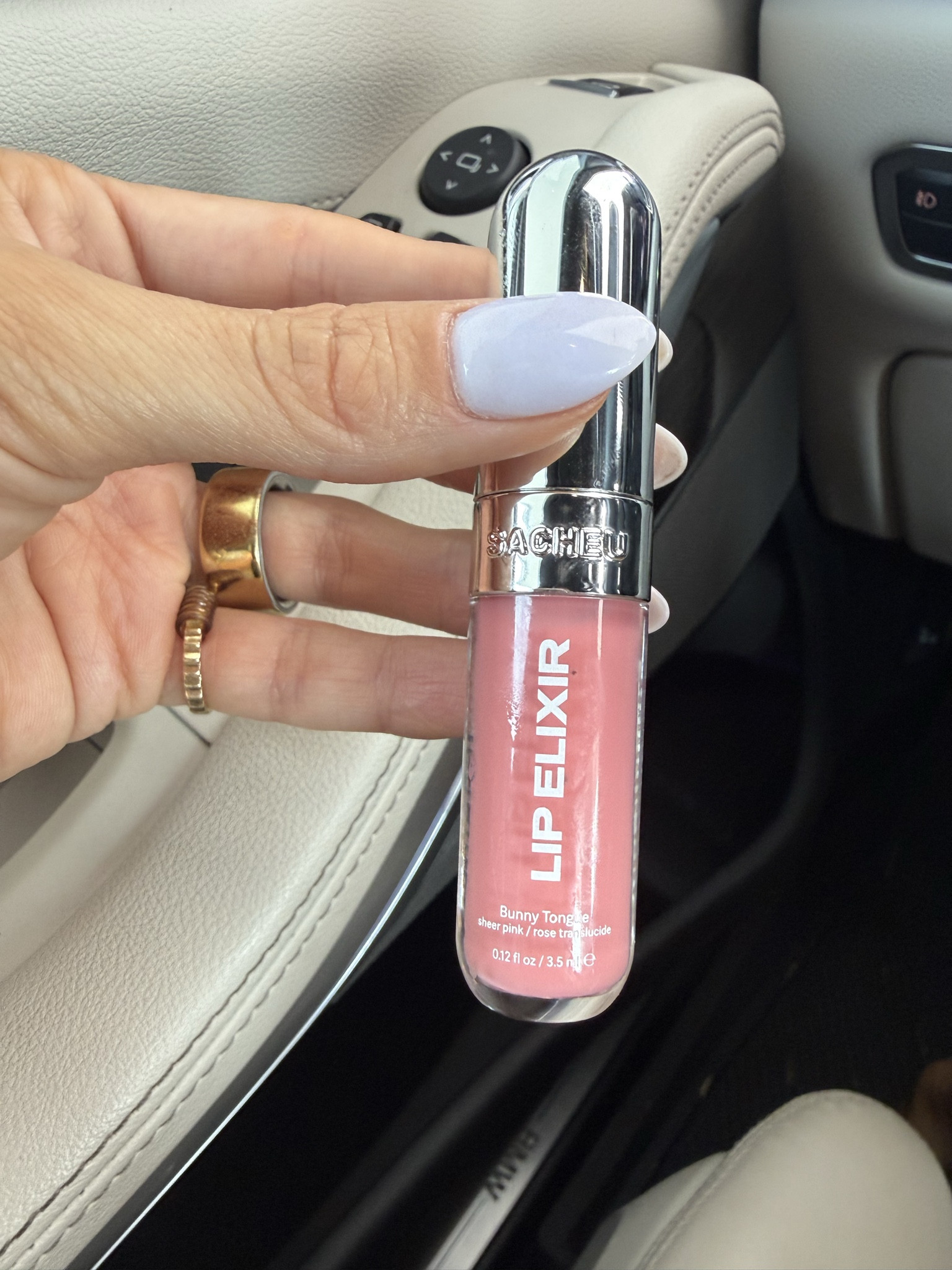 Love this neutral lip gloss! So pretty on makeup 

#LTKgrwm #LTKdayinmylife #LTKSaleAlert