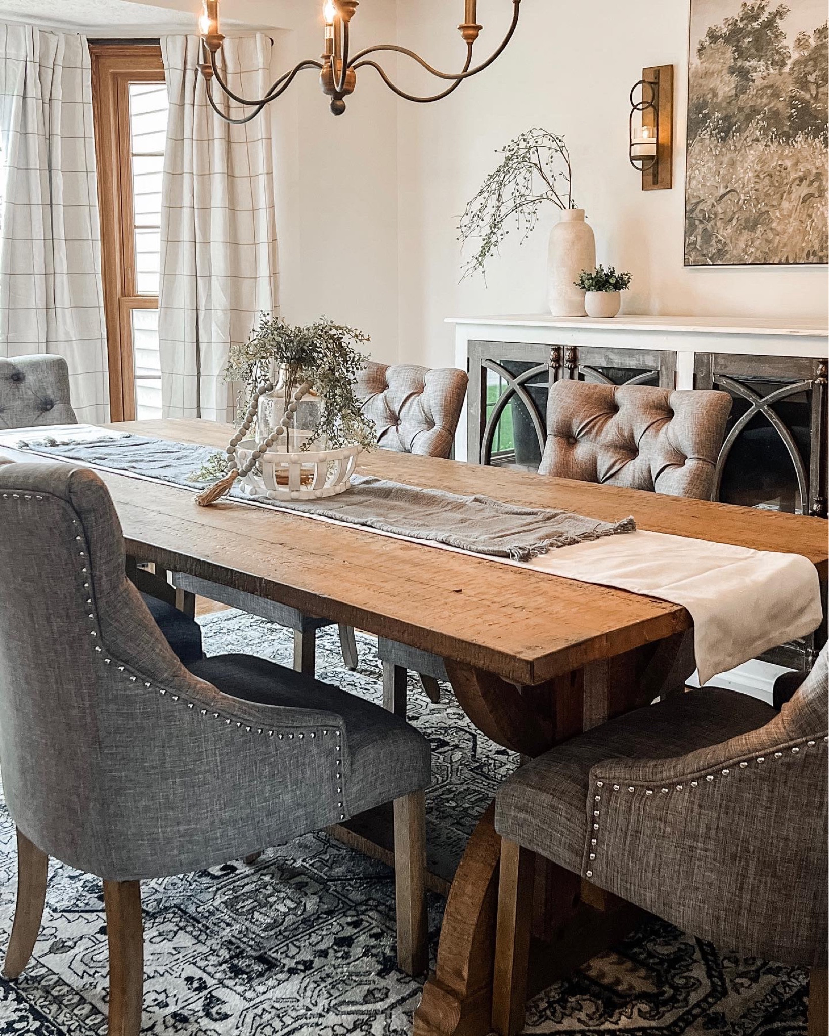 Shop this beautiful #diningroom now! @decorbymorr

#LTKhome