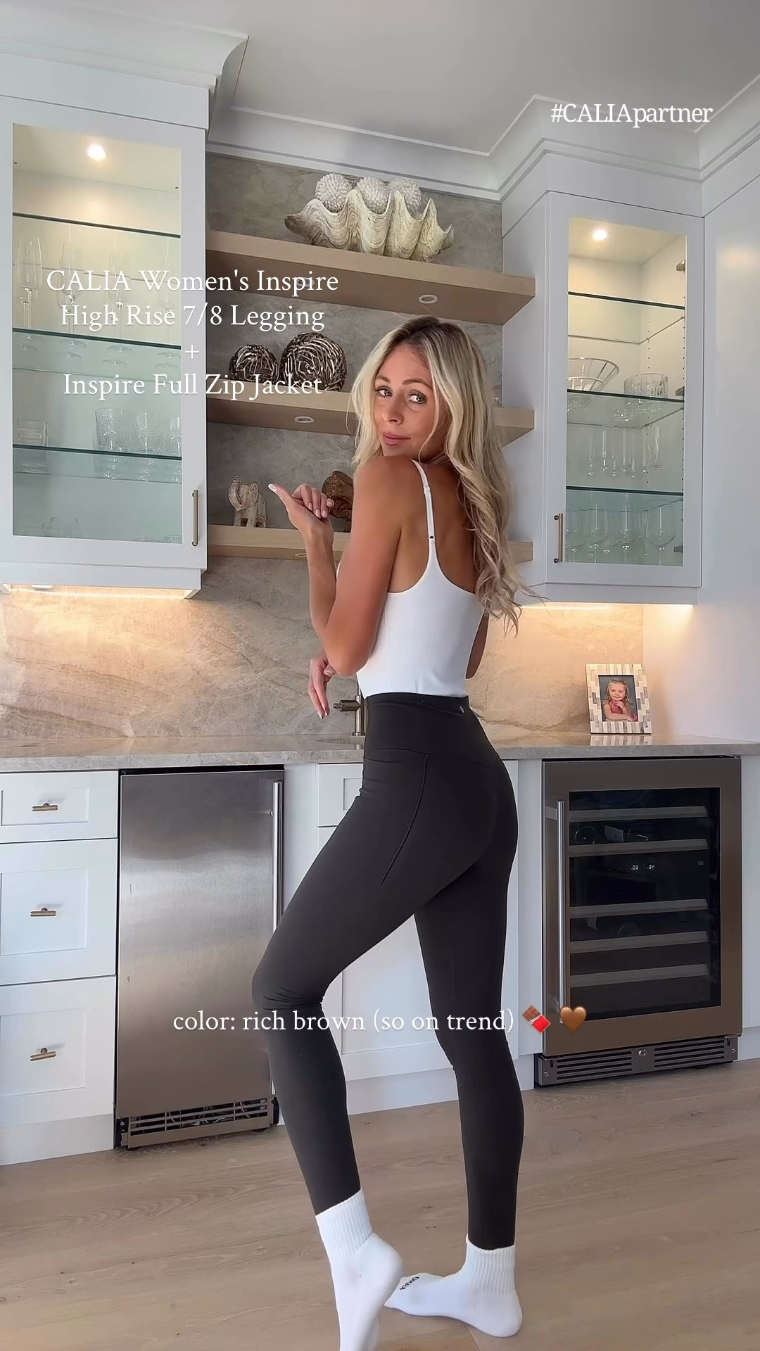 Cute workout outfits from calia im loving this month 😍 perfect fall style 


Fall style #fallstyle
#winterstyle winter style
Cute athleisure #athleisure
Cute gym clothes
#gymclothes
#workoutclothes 
Matching set #matchingset 
Mom style #ootd 

#LTKActive #LTKootd #LTKmomlife