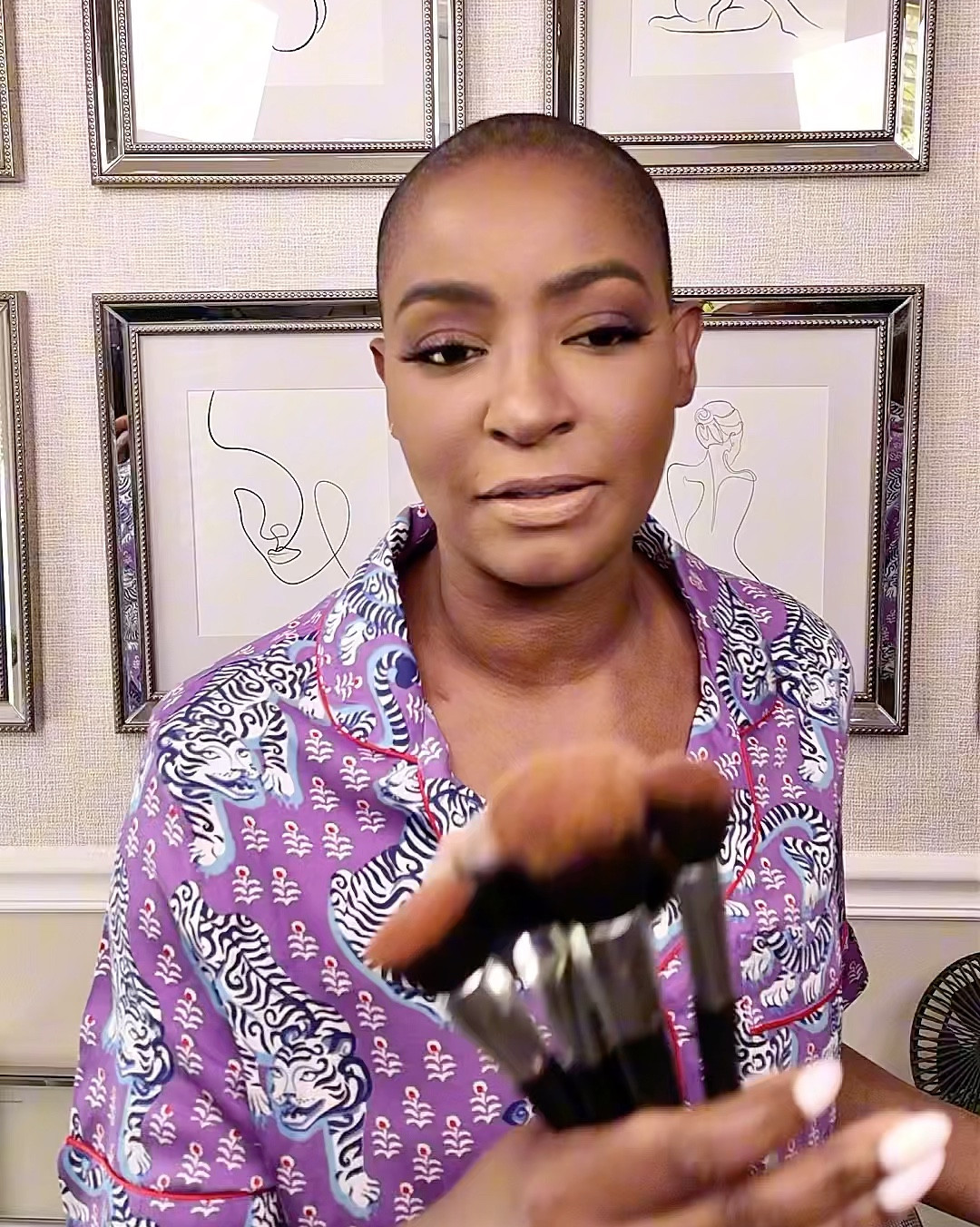 🚨MOTHER’S DAY GIFT🚨 This portable makeup case/ stand is the best affordable gift for your mama! The best travel makeup accessory!

#LTKbeauty #LTKfindsunder50 #LTKGiftGuide