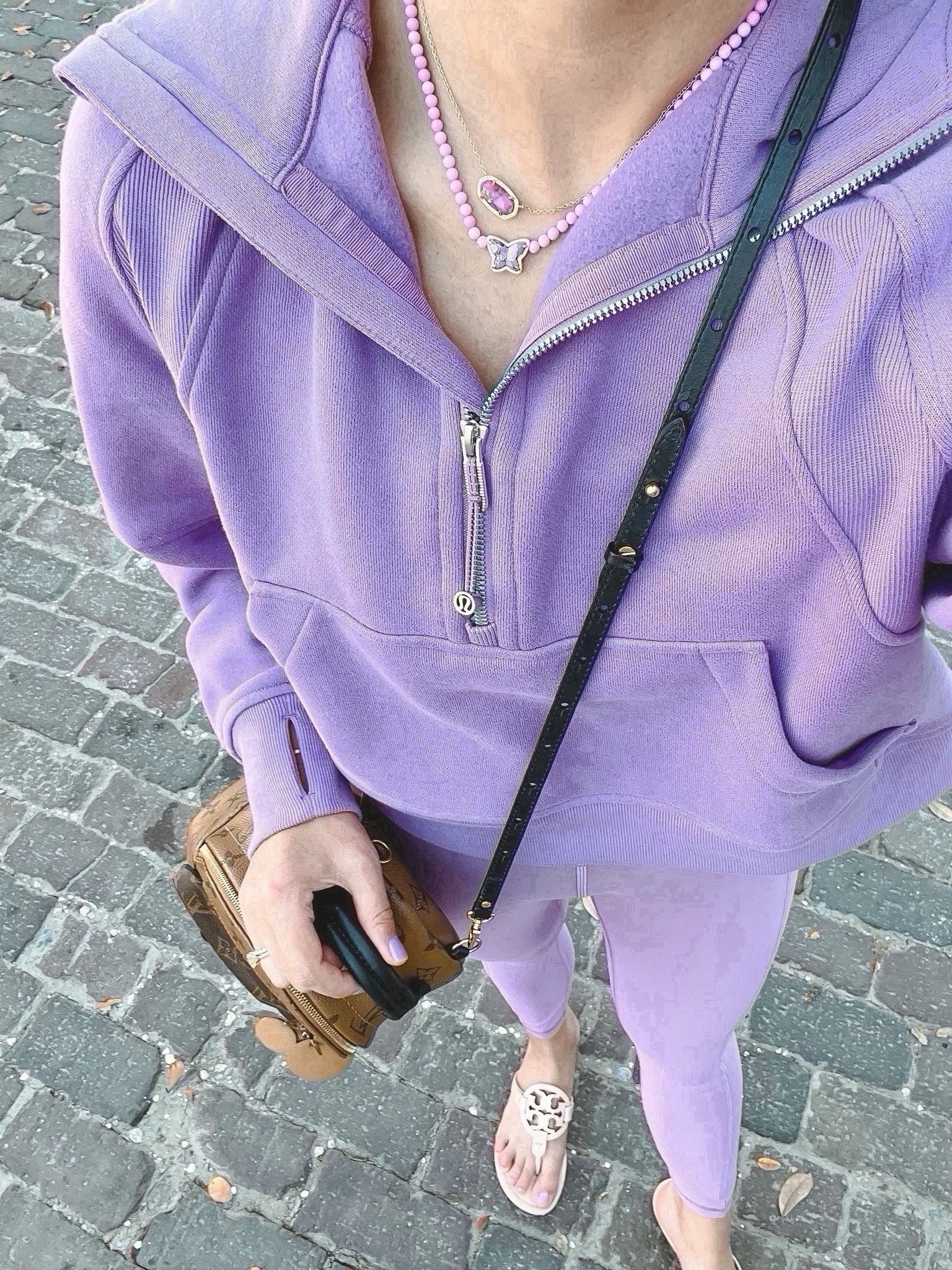 Kendra Scott necklace with lululemon leggings and scuba hoodie



#LTKSeasonal #LTKFitness #LTKFindsUnder100