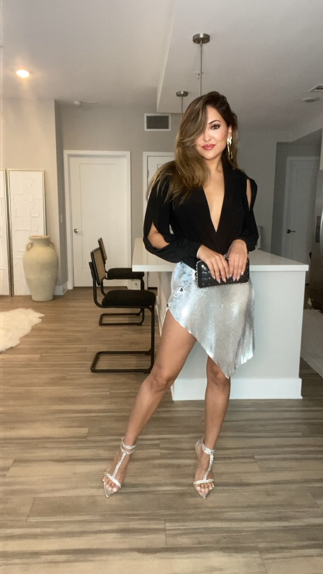 GRWM: Holiday Inspo + NYE Pt. I ✨

Rate this #ootd from 1-10💫

TAG someone who would love this & don’t forget to save the video to refer back to when styling • #outfitinspo #fashion #styletips #outfitideas #grwm #fashionstyle #styling #todaysoutfit #todayslook #fallfashion #holiday #nye 



Outfit Details:
top — @lulus 
skirt — @showpo 
blush + perfume — @valentino.beauty 
shimmer — @smashboxcosmetics x becca
earrings + bag — @chanelofficial 
shoes — @jessicarichofficial

#LTKbeauty #LTKshoecrush #LTKstyletip