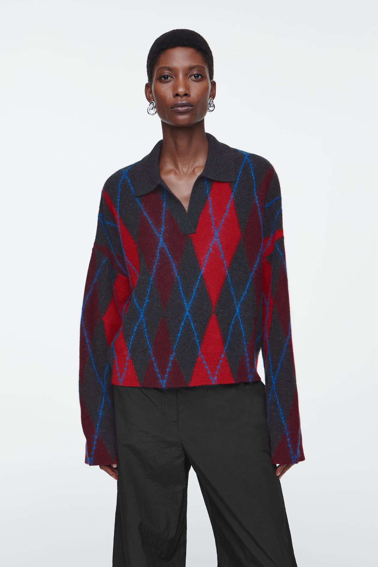 ARGYLE WOOL POLO JUMPER - RED / ARGYLE | COS (EU)