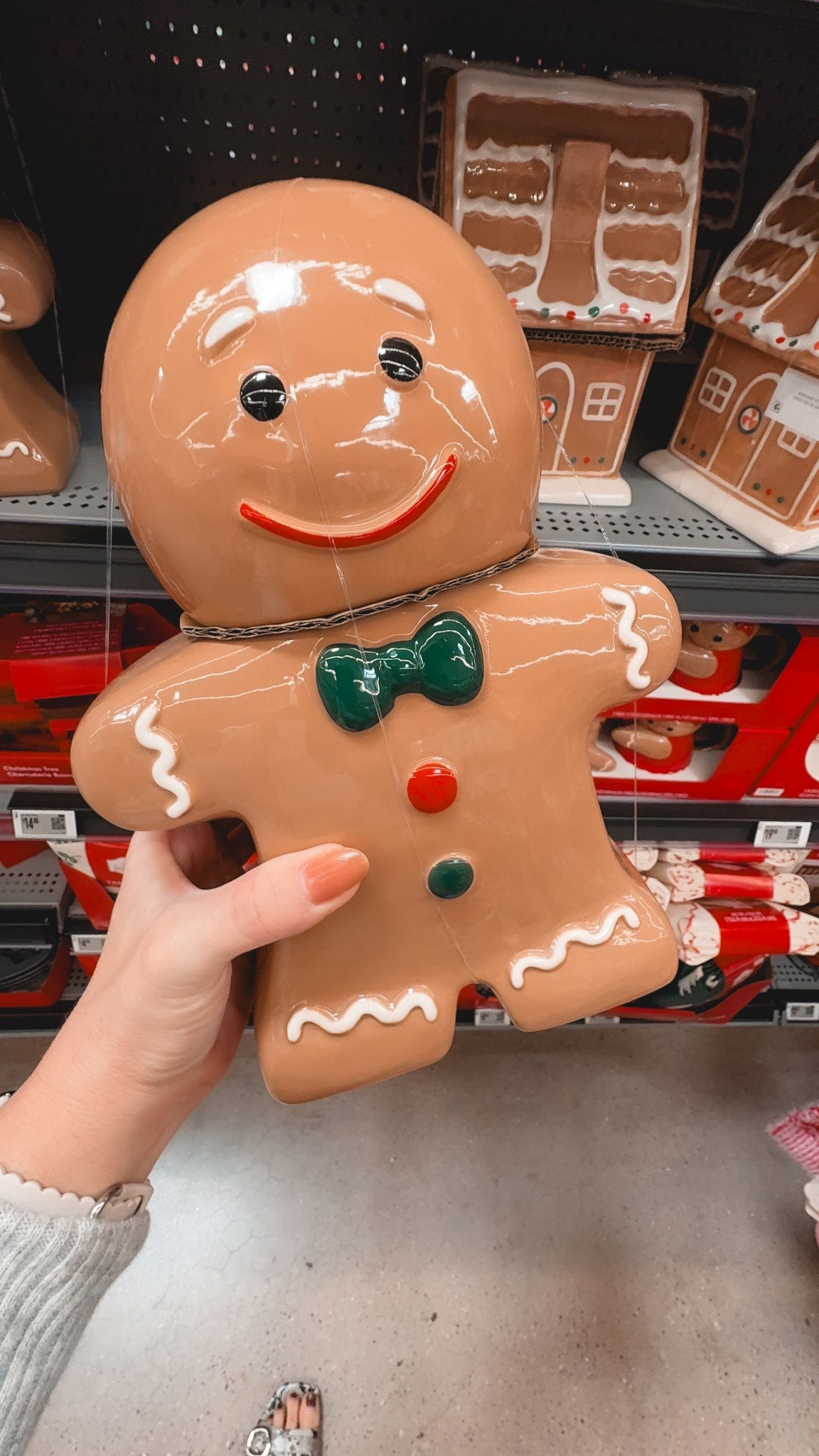 Gingerbread Man Cookie Jar

Walmart, a Almaty home, Christmas decor, holiday decor 

#LTKHoliday #LTKFamily #LTKHome