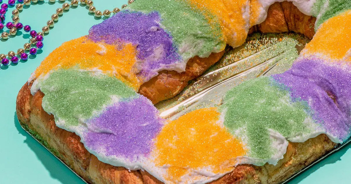 Gambino's Traditional King Cake Kit by Gambino's Bakery King Cakes | Goldbelly | Goldbelly