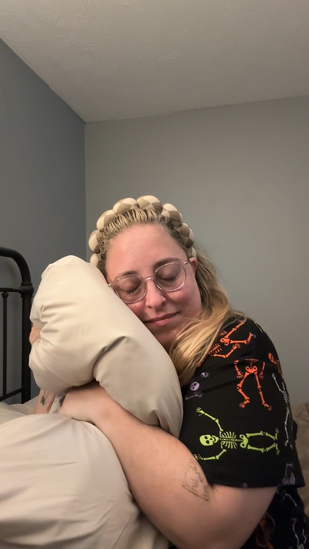 As the resident sweaty Betty of the Kihn home, I’m willing to try anything to keep myself cool. Cooling pillowcases are a no brainer! These are from @sleepzoneofficial and are so buttery soft and so cooling 

#LTKHoliday #LTKHome #LTKGiftGuide