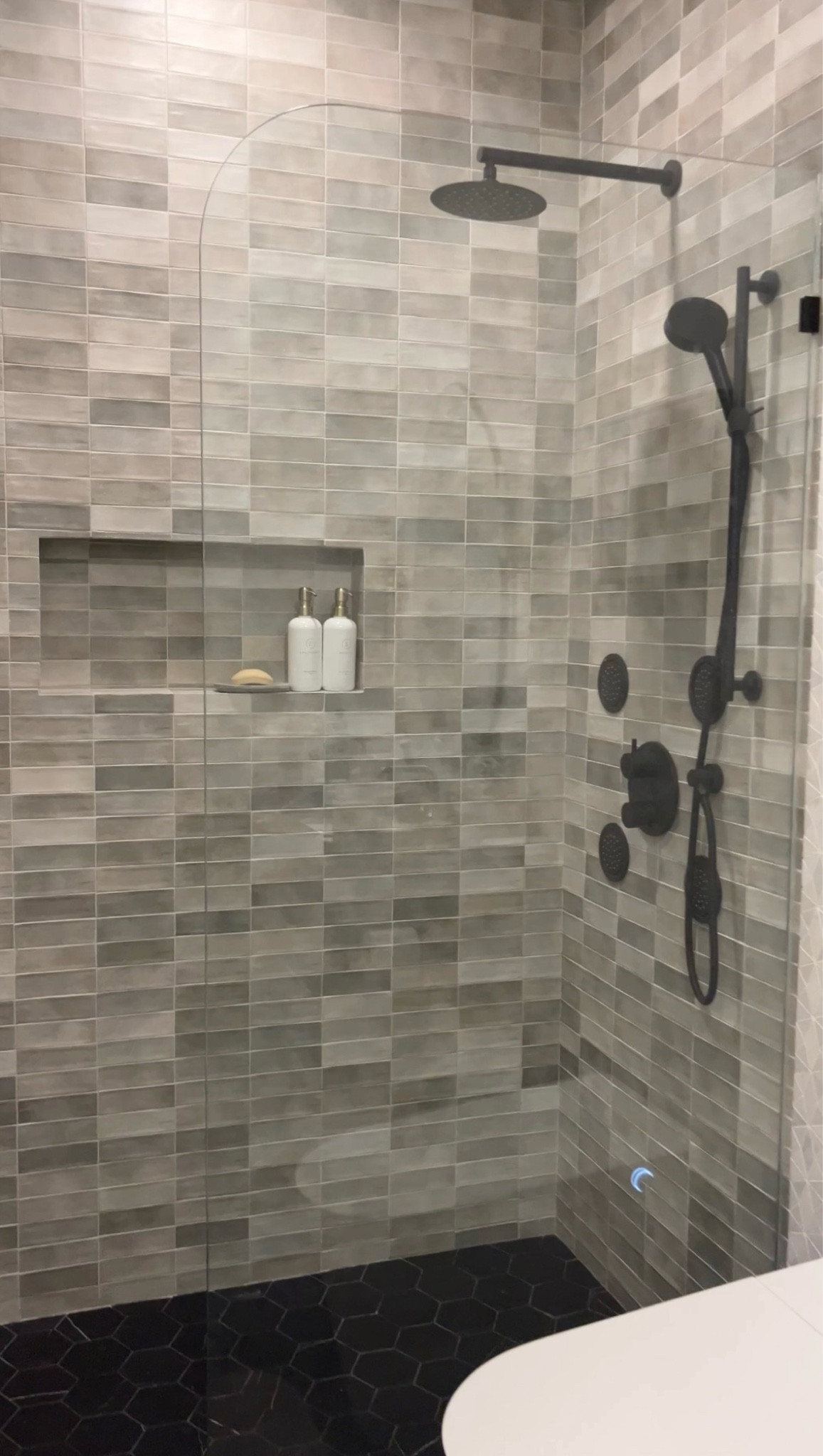 curved shower glass panel, wayfair finds

#wayfair #wayfairpartner @wayfair 

#LTKHome #LTKFamily