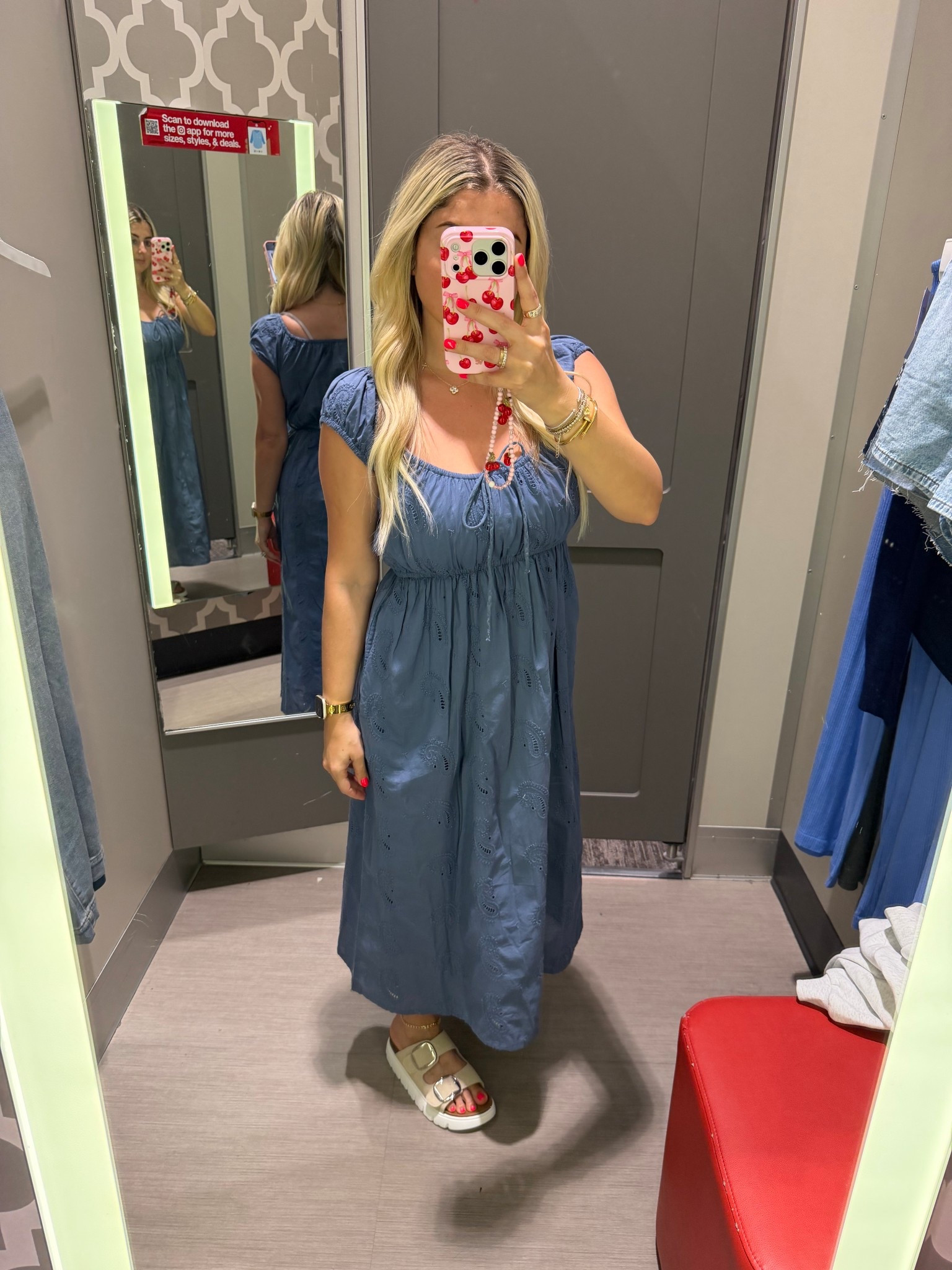 New @Target dress
Size xs
Sandals tts