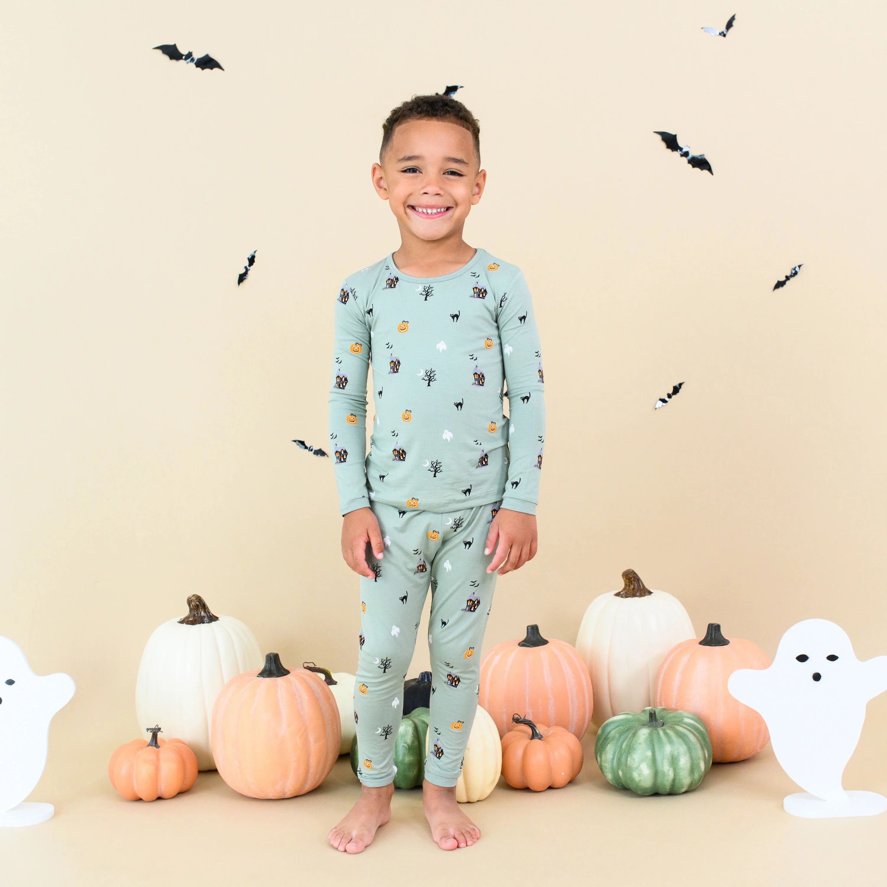 Long Sleeve Pajamas in Spooky | Kyte BABY