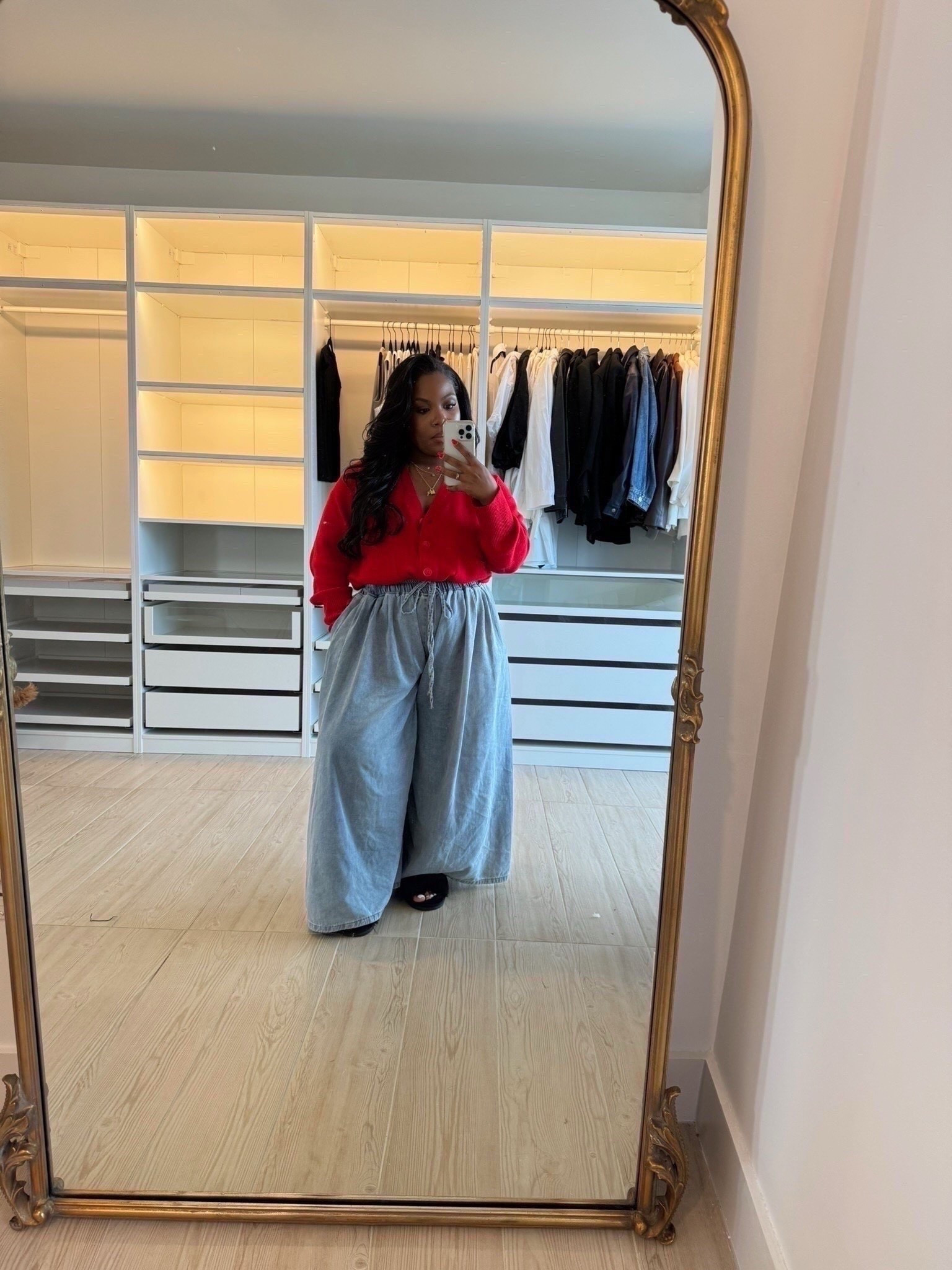 I love wearing baggy jeans while working from home! These are perfect to wear on busy days when I want to be dressed comfortably but still stylish. 💋

Linking a similar sweater from Amazon below! 

loungewear, baggy jeans, work from home style, casual style, midsize fashion, work outfits, business casual workwear fall outfits women, women, Emmy Petit

#LTKMidsize #LTKPetite #LTKWorkwear