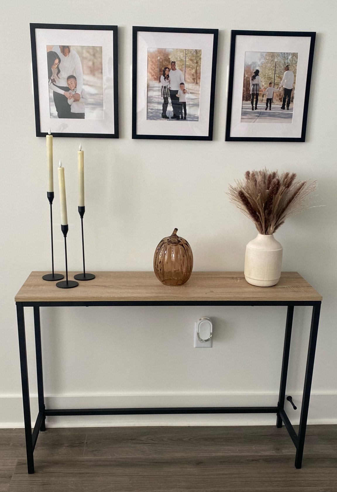 Entryway table Decor

Home decor// fall home finds// fall home decor//

#LTKHome #LTKFindsUnder50 #LTKFindsUnder100