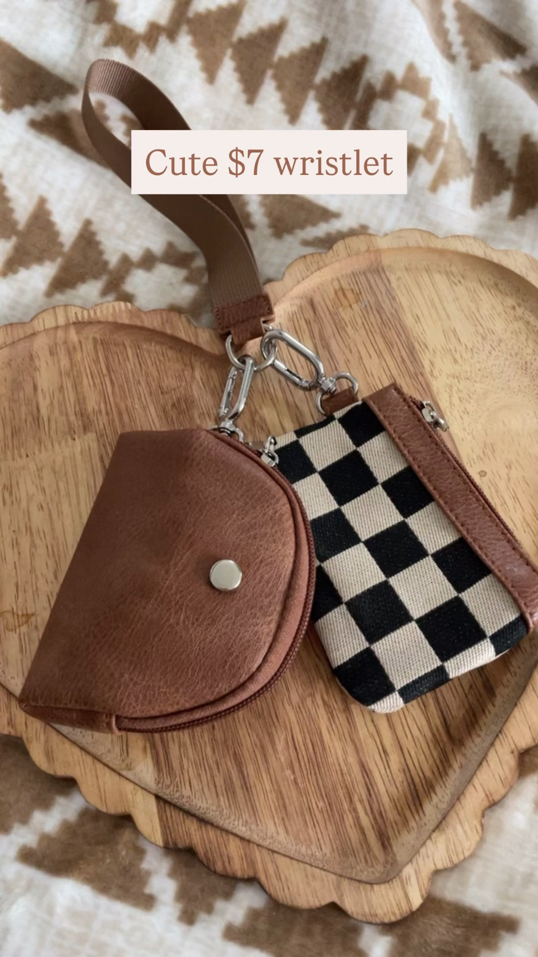 Wristlet wallet/pouch $7