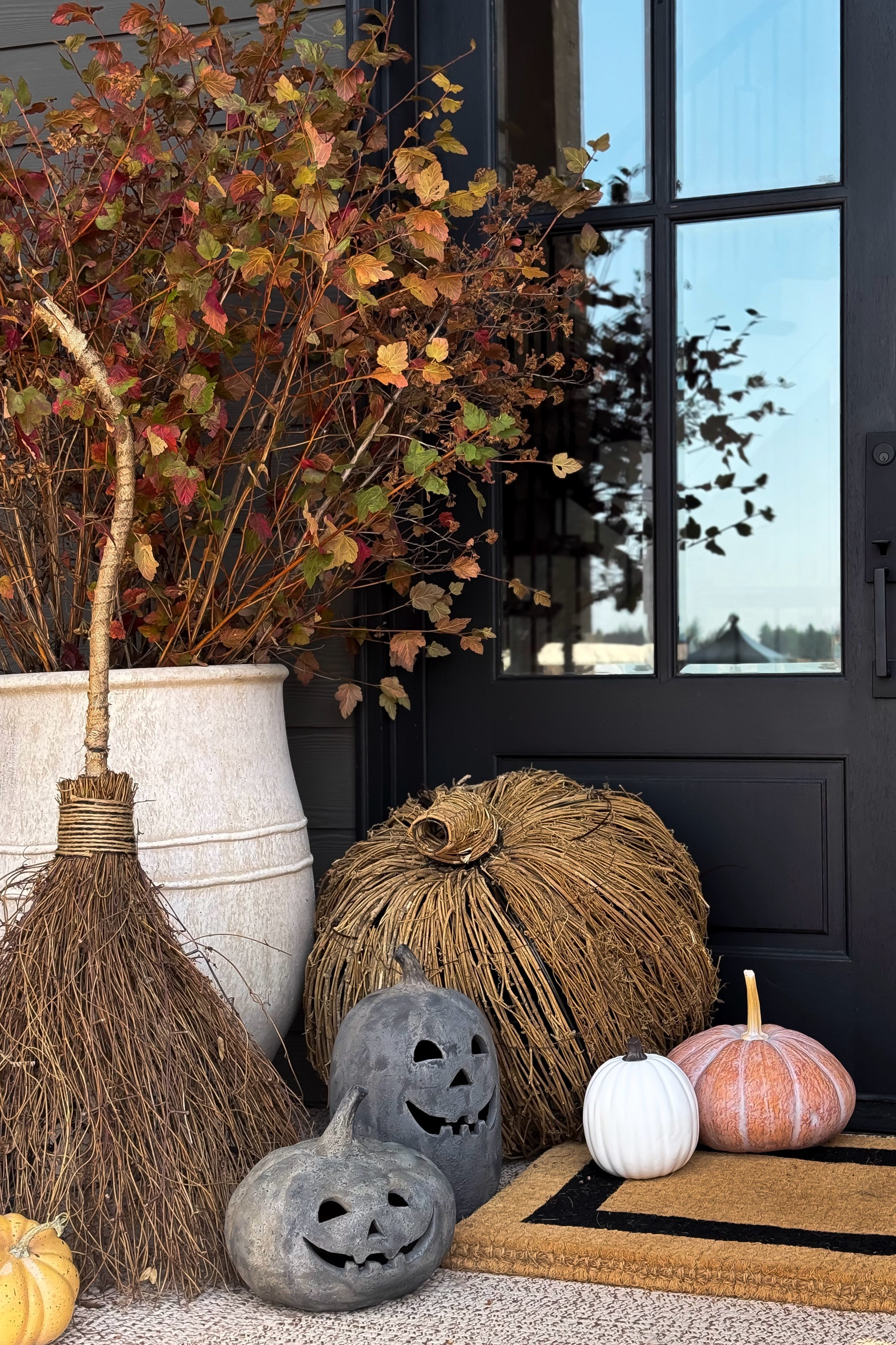 Fall feels on my front porch!

fall decor  front porch decor  fall inspo  seasonal decor  home decor  trending home  fall favorites  autumn decor  ourpnwhome

#LTKHome #LTKSeasonal