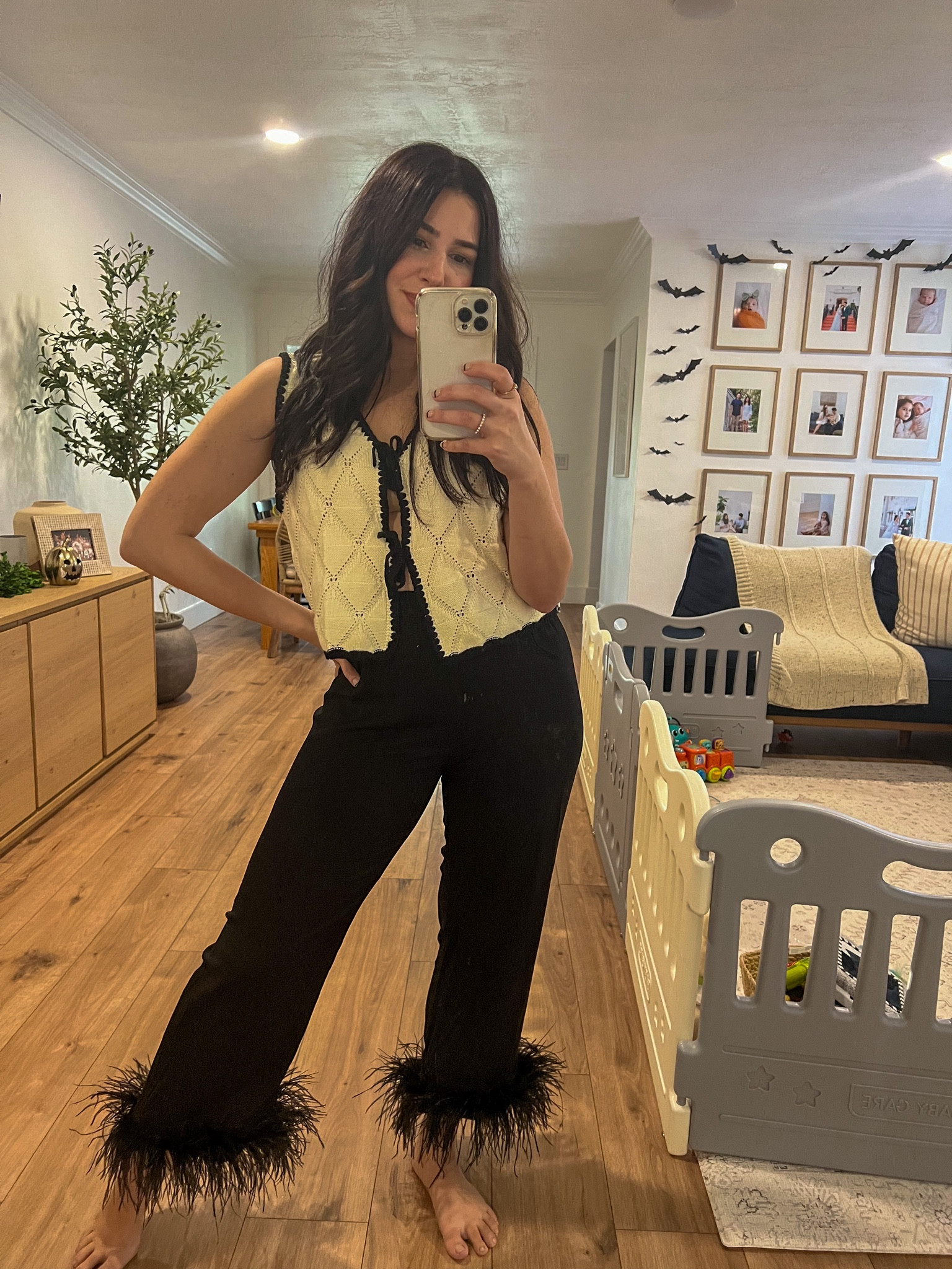 One week until Halloween! 🎃 October you flew, I’m just trying to hang in there! Anyone else?

Here’s the chicest sleepwear you can find. 🖤


#LTKStyleTip #LTKHalloween #LTKFindsUnder50