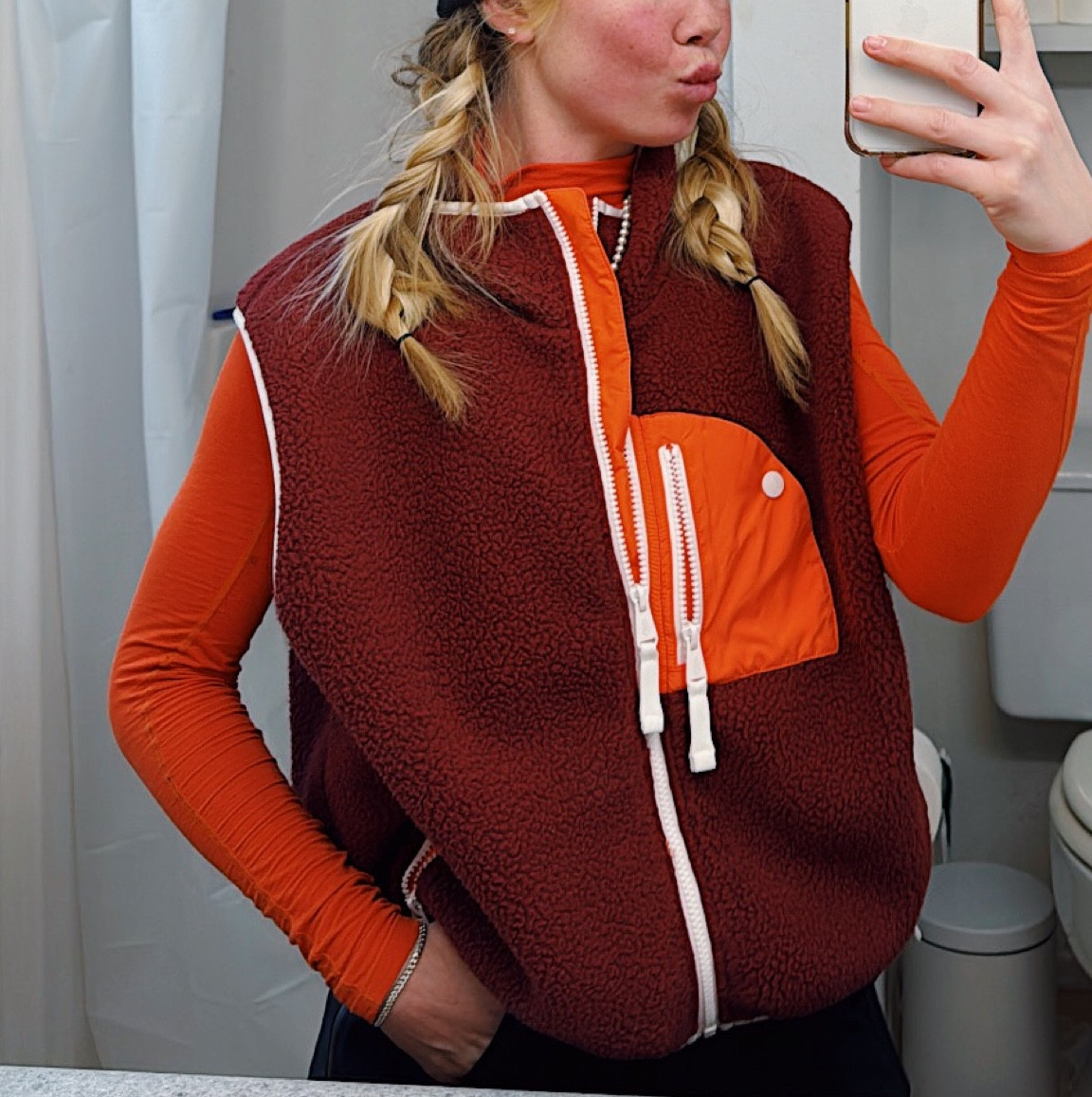 Cozy vests are my go to after skiing ❄️♥️ btw this vest is cropped so I ordered it in a large to get this look! #LTKwinter #LTKvest