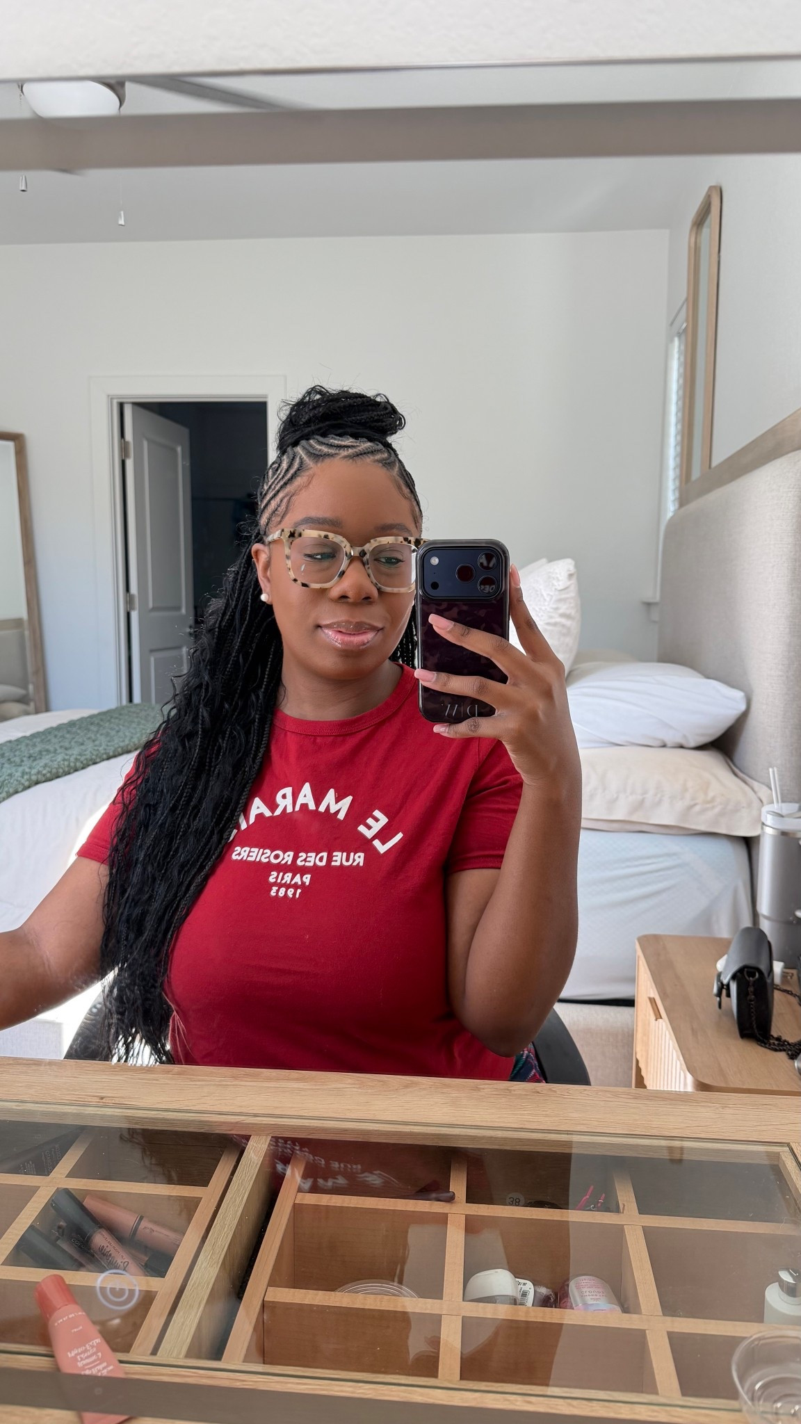 Obsessed with my hair! 🤩 

T-shirt is H&M but from last year so it’s no longer available. 

#braids #fulanibraids #bohoknotlessbraids 

#LTKBeauty