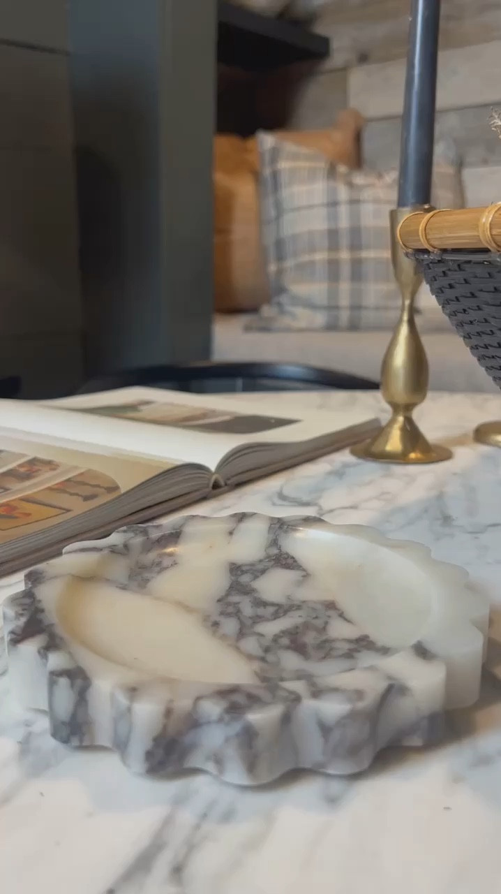 Transform your space without breaking the bank! Check out these must-have affordable finds from Amazon that completely elevated our home. 

#HomeDecor #AmazonFinds #BudgetFriendlyStyle #AffordableHome #InteriorDesign #HomeMakeover #AmazonHome #StylishLiving #HomeInspiration #DecorOnABudget #TrendingFinds #HomeStyle

#LTKHome #LTKFindsUnder50 #LTKSaleAlert