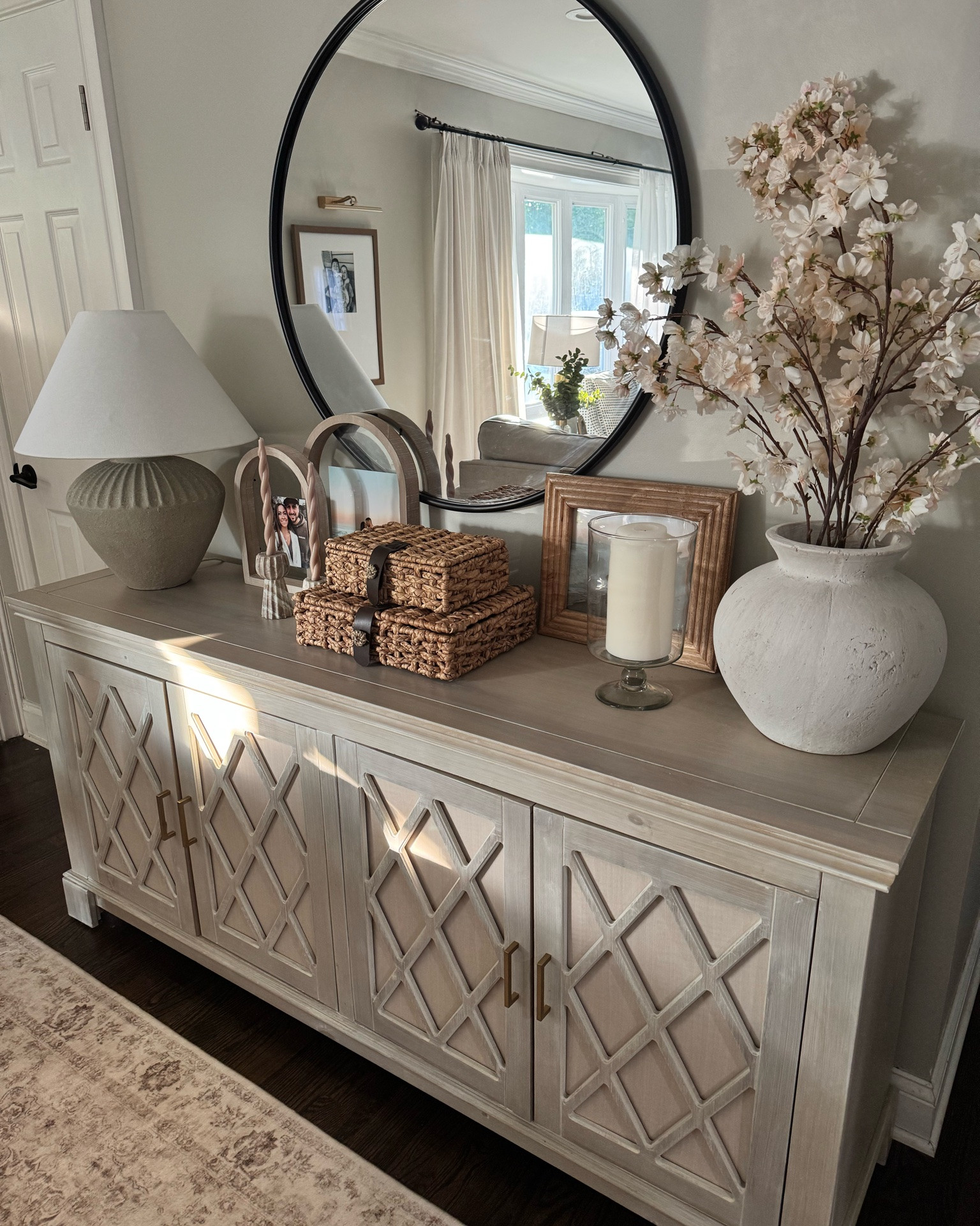 affordable ENTRYWAY inspo🤍🙌🏼🌿

#LTKHome #LTKOver40 #LTKSaleAlert