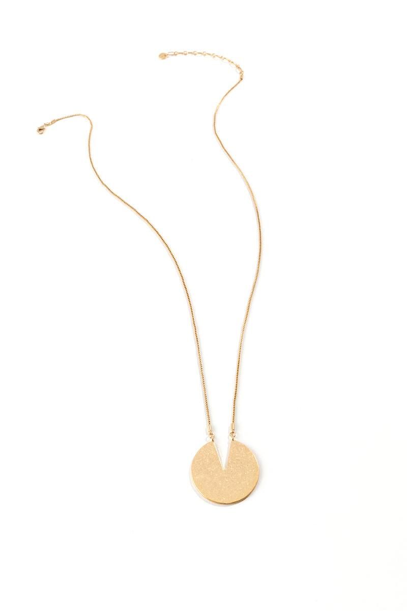 Layla Semi Circle Pendant Necklace | Francesca’s Collections