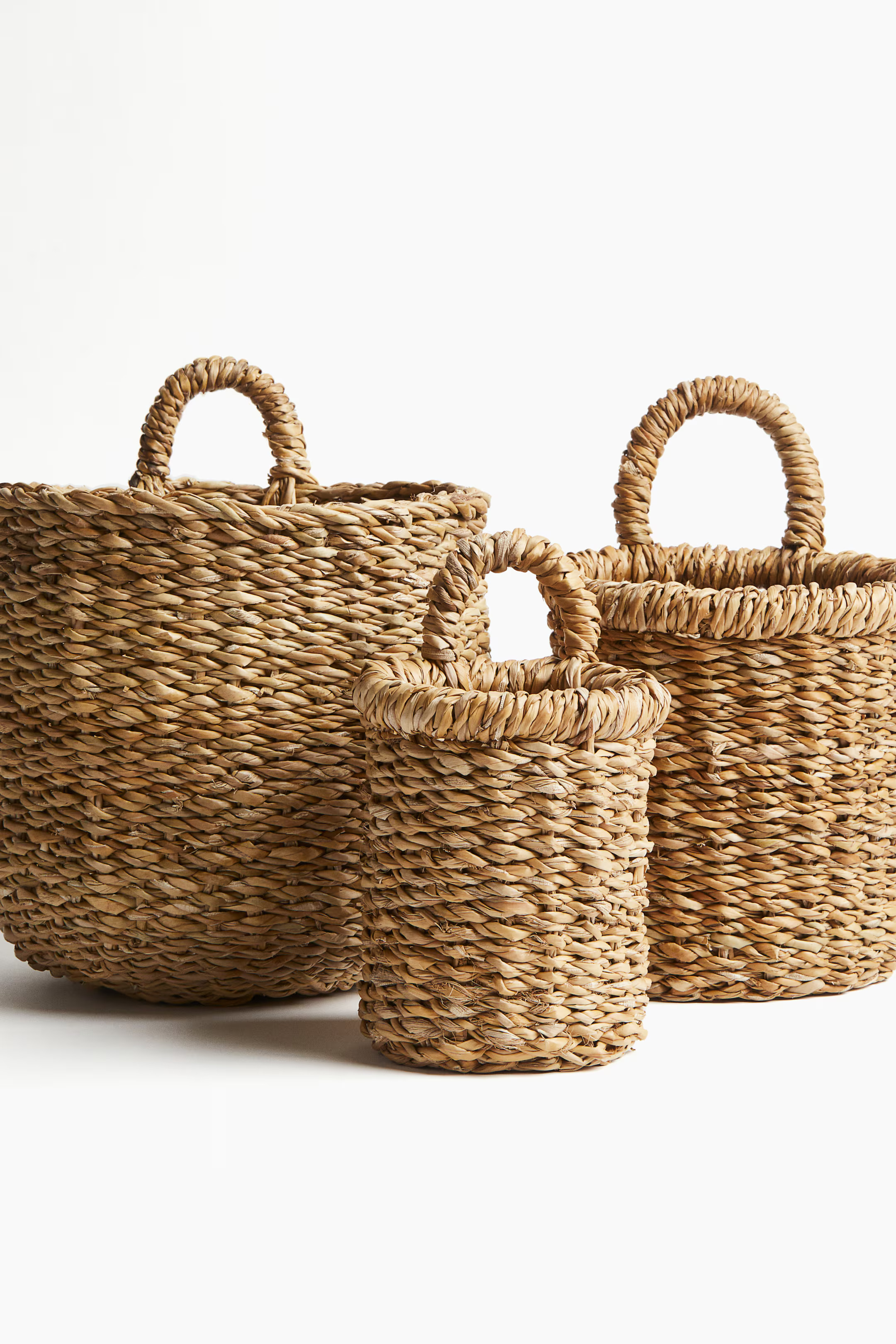 Small seagrass wall storage basket | H&M (UK, MY, IN, SG, PH, TW, HK)