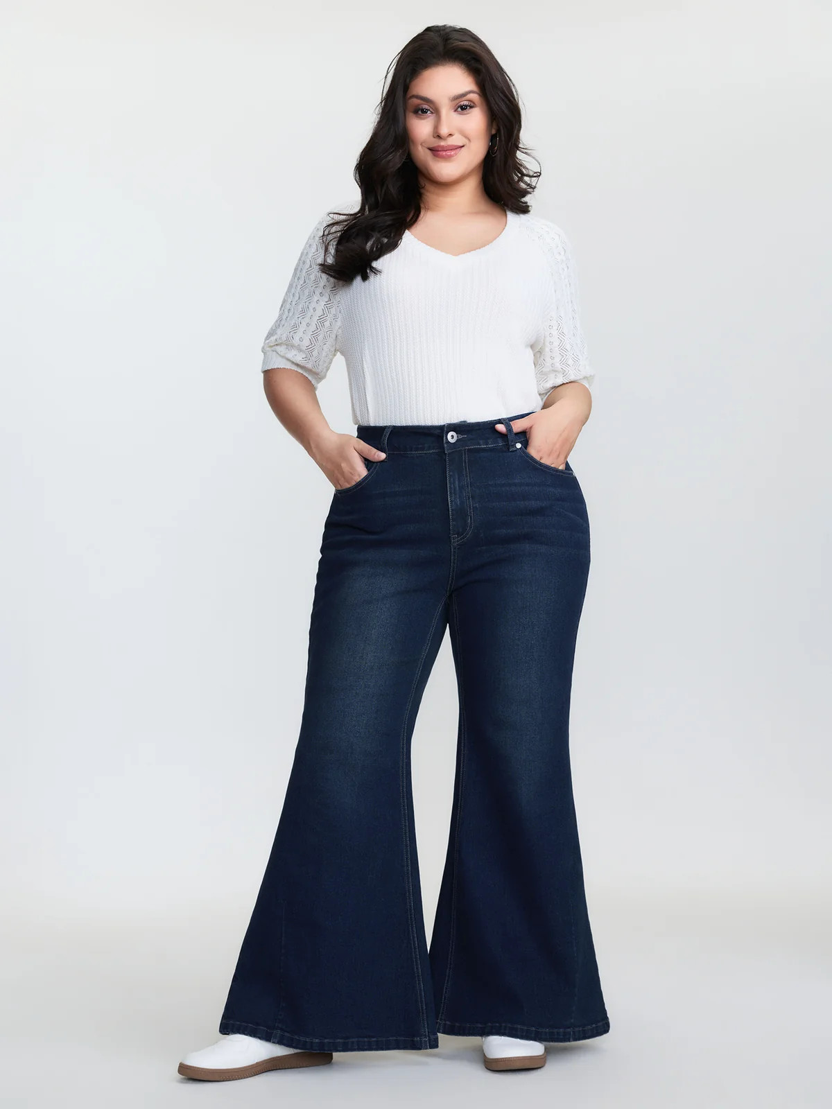 Stretchy Mid-Rise Flared Jeans | Bloomchic