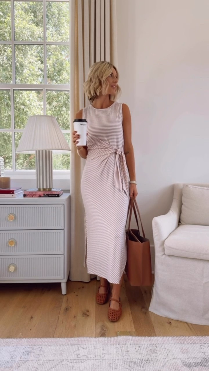 So many colors & prints available  in this dress! Such a great closet staple for teachers! Wearing S.

Loverly Grey, Amazon find, Amazon fashion, teacher workwear, teacher outfit ideas

#LTKootd #LTKSeasonal #LTKWorkwear