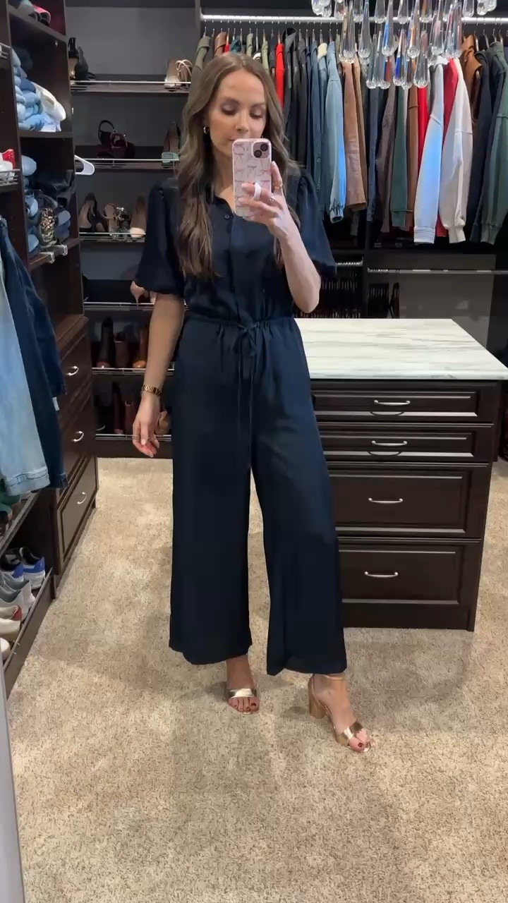 @kohls navy jumpsuit for work or date night 

#LTKWatchNow #LTKWorkwear #LTKFindsUnder50