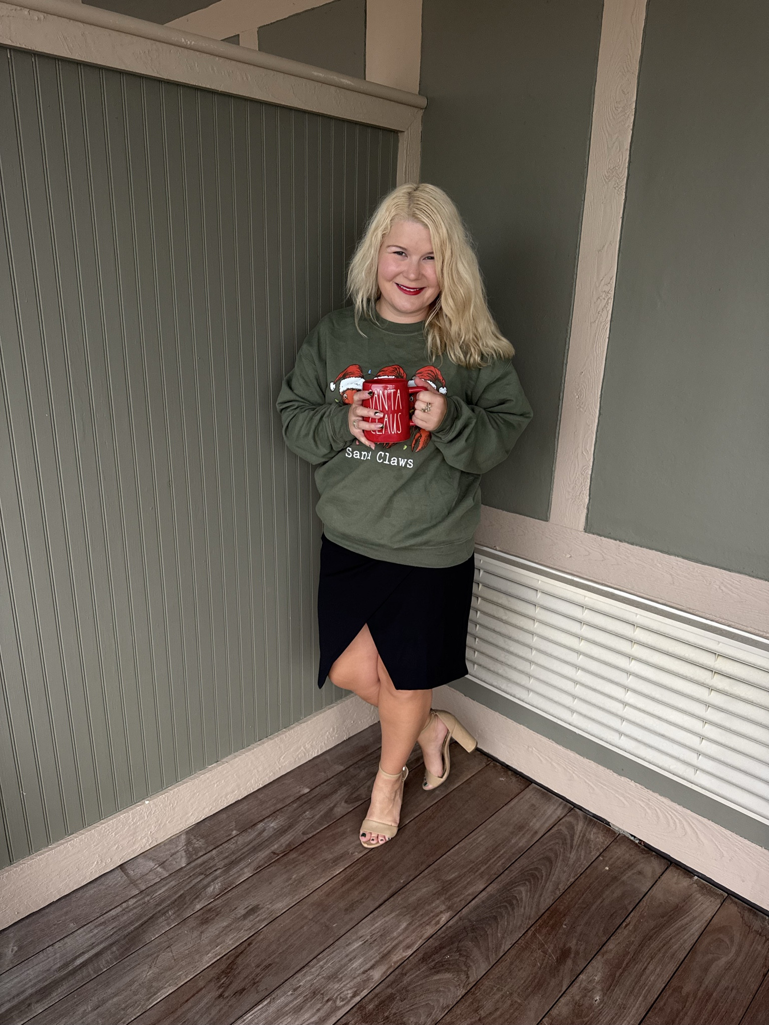 Merry christmas or should I say Merry Clawmas. I hope you have an amazing day!🎄🎅🏼🤶🏻☃️⛸️

#LTKHoliday #LTKootd #LTKHome