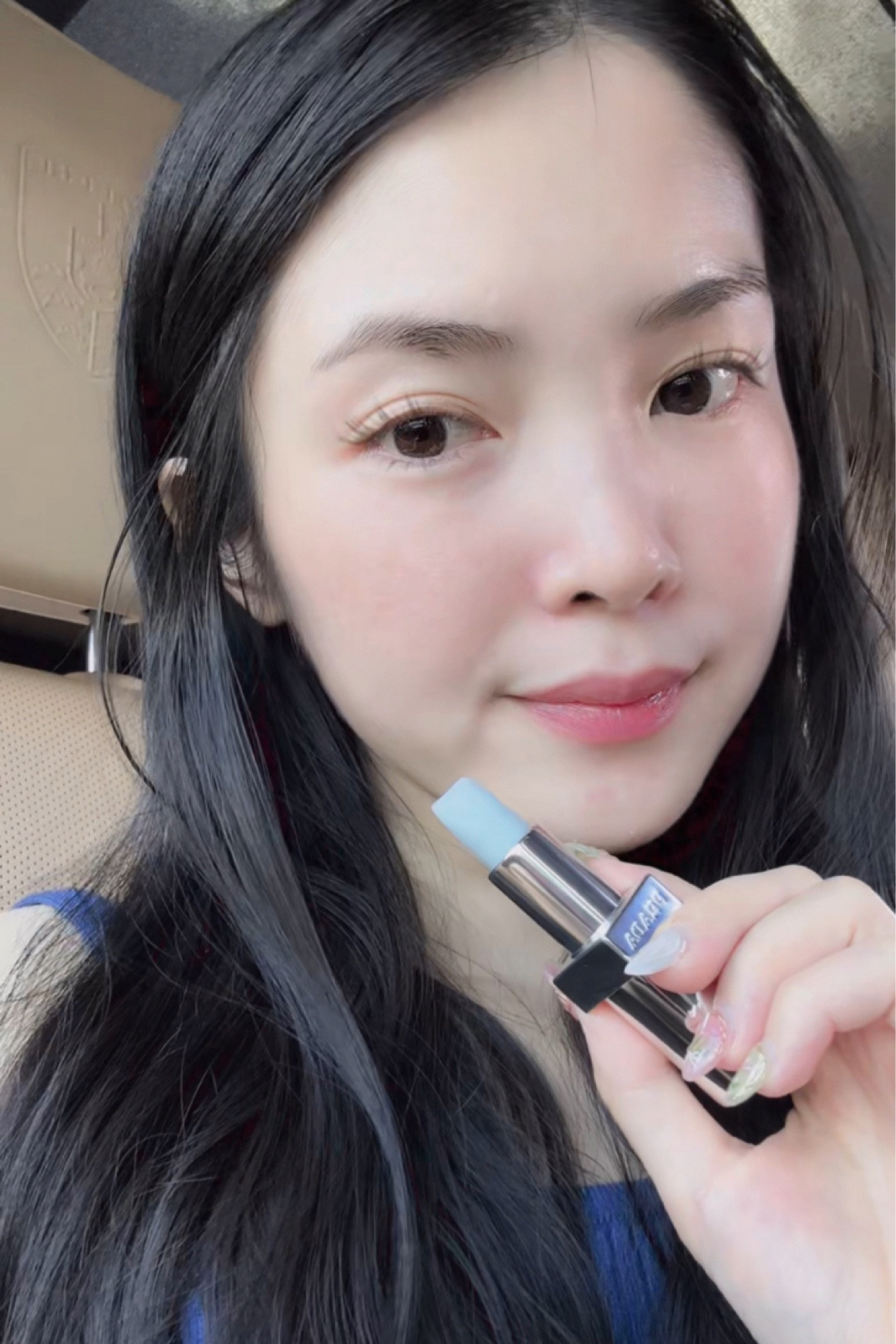 Son dưỡng ẩm Prada lên màu theo độ pH của môi (son gió) rất xinh và thơm. Loveeee 

#LTKasia #LTKautumn #LTKbeauty