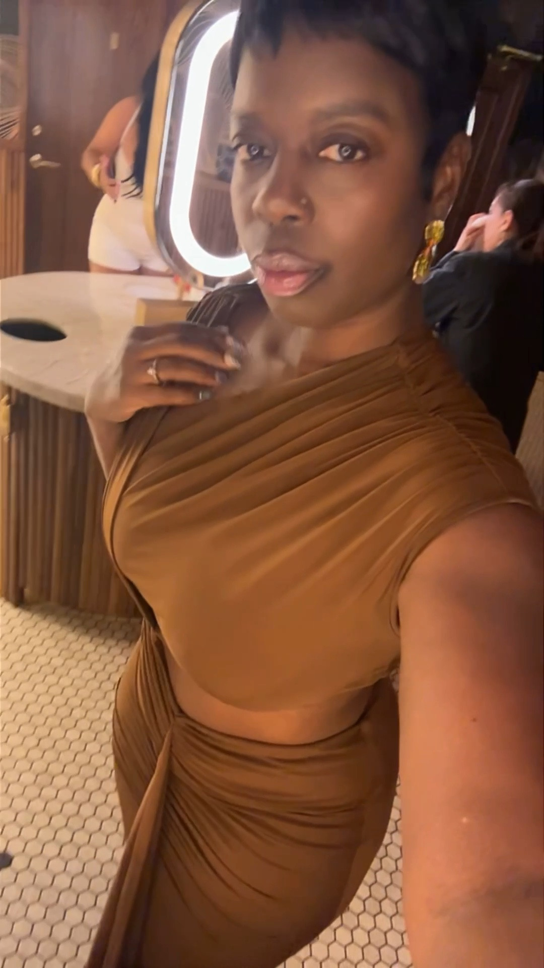 Chocolate brown #LTKStyleTip

#LTKSeasonal #LTKHoliday