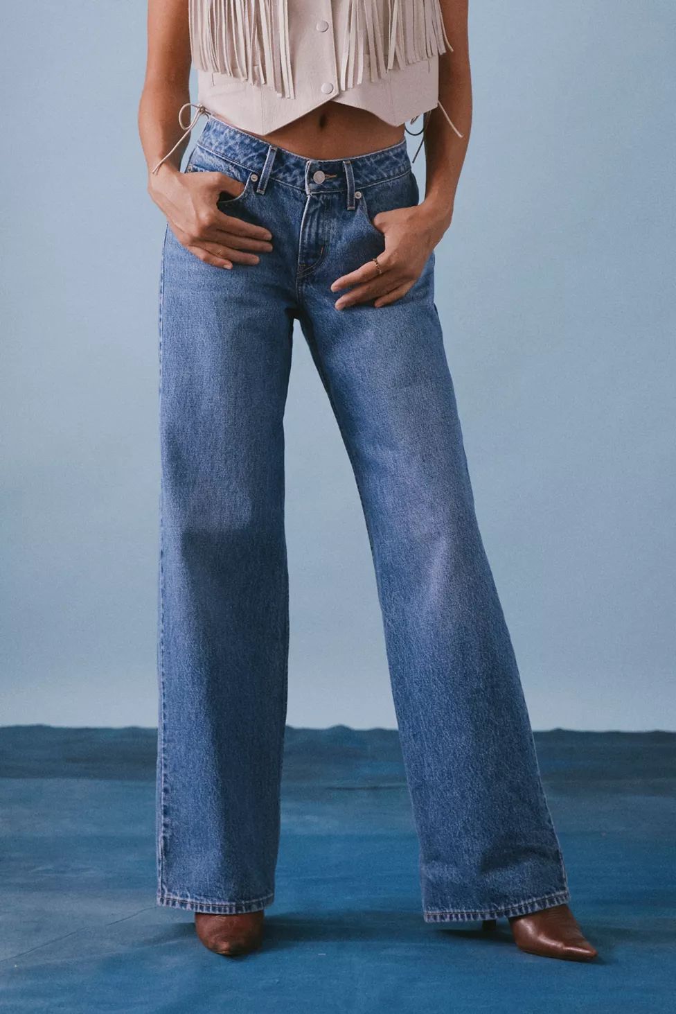 Levi’s® Low Loose Jean | Urban Outfitters (US and RoW)