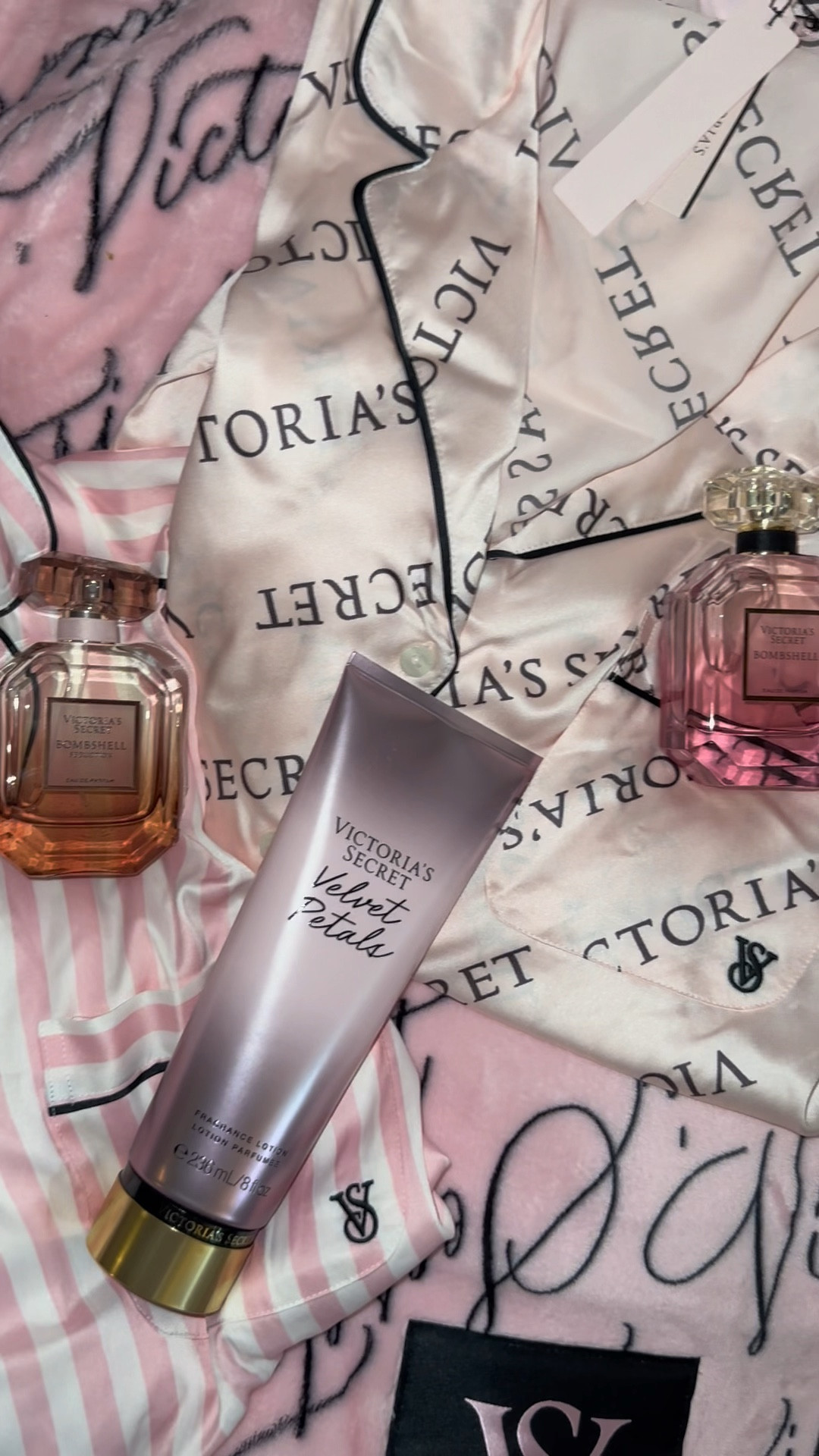 Victoria’s secret unboxing 💕🥰 #victoriassecret #vspajamas #skincare #vsbodylotion #pink 

#LTKstyletip #LTKmidsize #LTKbeauty
