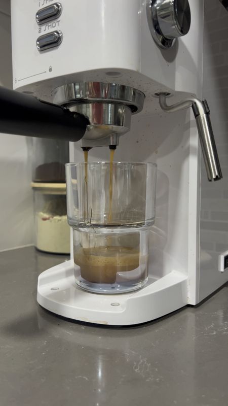 Compact white espresso machine + iced coffee cups 