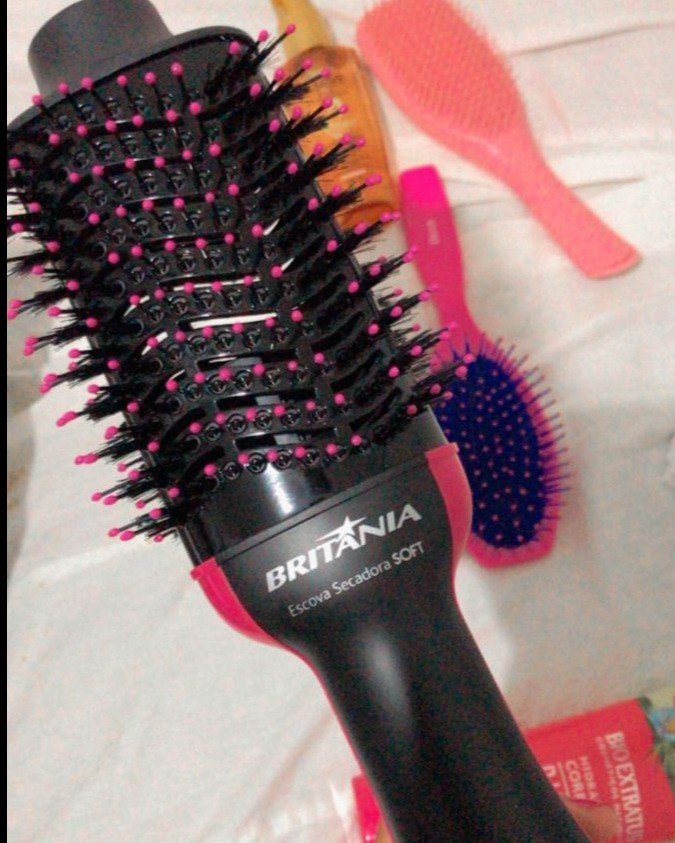 Já estava na hora de ter uma 😀Praticidade de modelar as madeixas aonde e quando quiser 🤩Perfeita .

#LTKbeleza #LTKbrasil