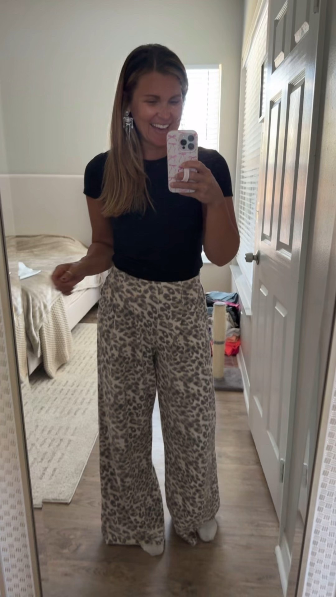 🐆 you NEED these, that’s all. 

wearing a small- fit is tts
medium in top


#aerie #sweatpants #comfy #dressup #dressdown 

#LTKStyleTip #LTKSaleAlert