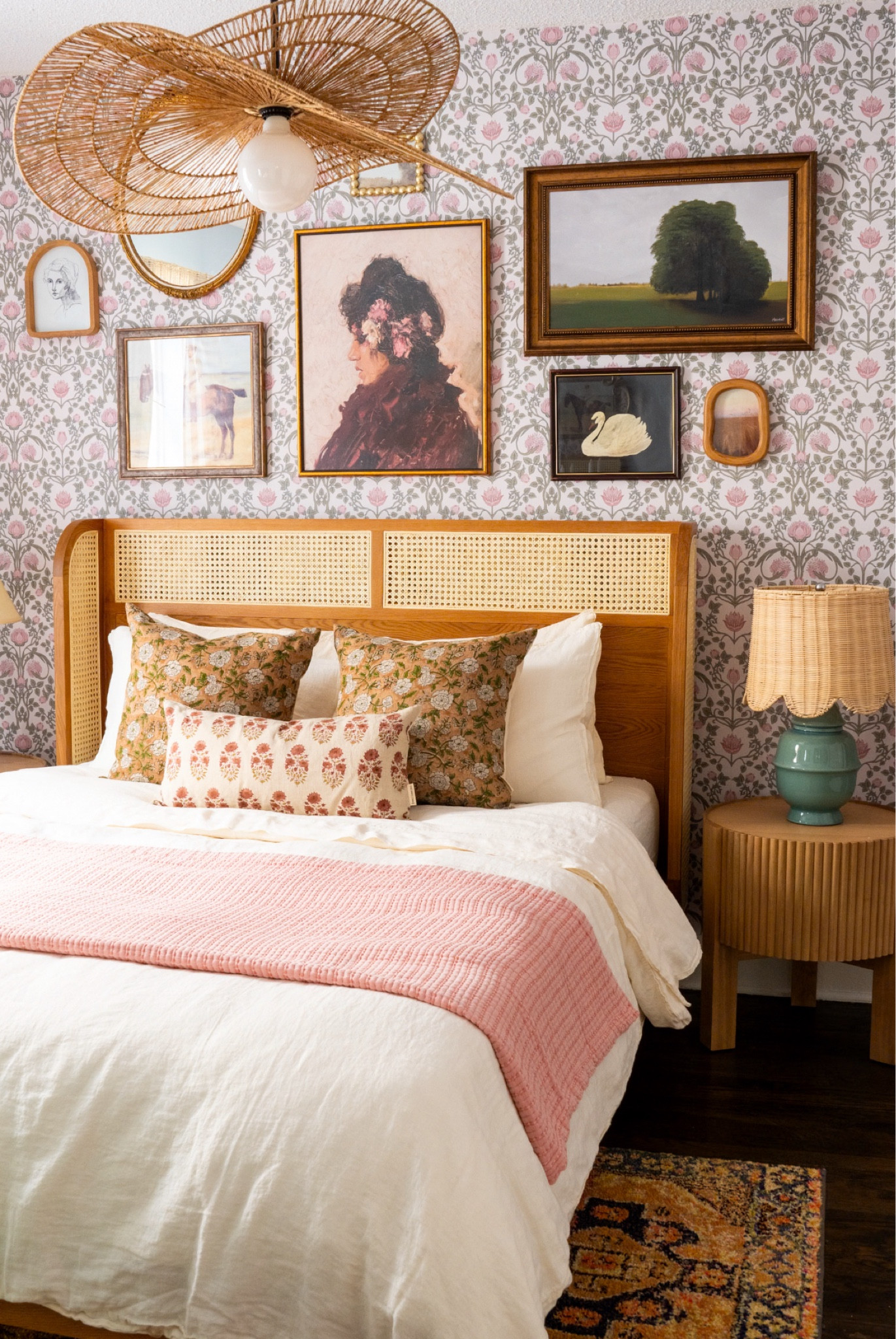Cozy coastal bedroomms

#LTKhome #LTKstyletip #LTKSeasonal