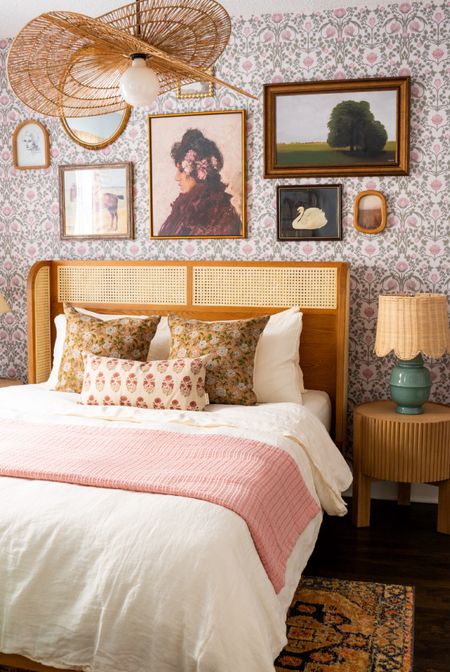Cozy coastal bedroomms

#LTKhome #LTKstyletip #LTKSeasonal