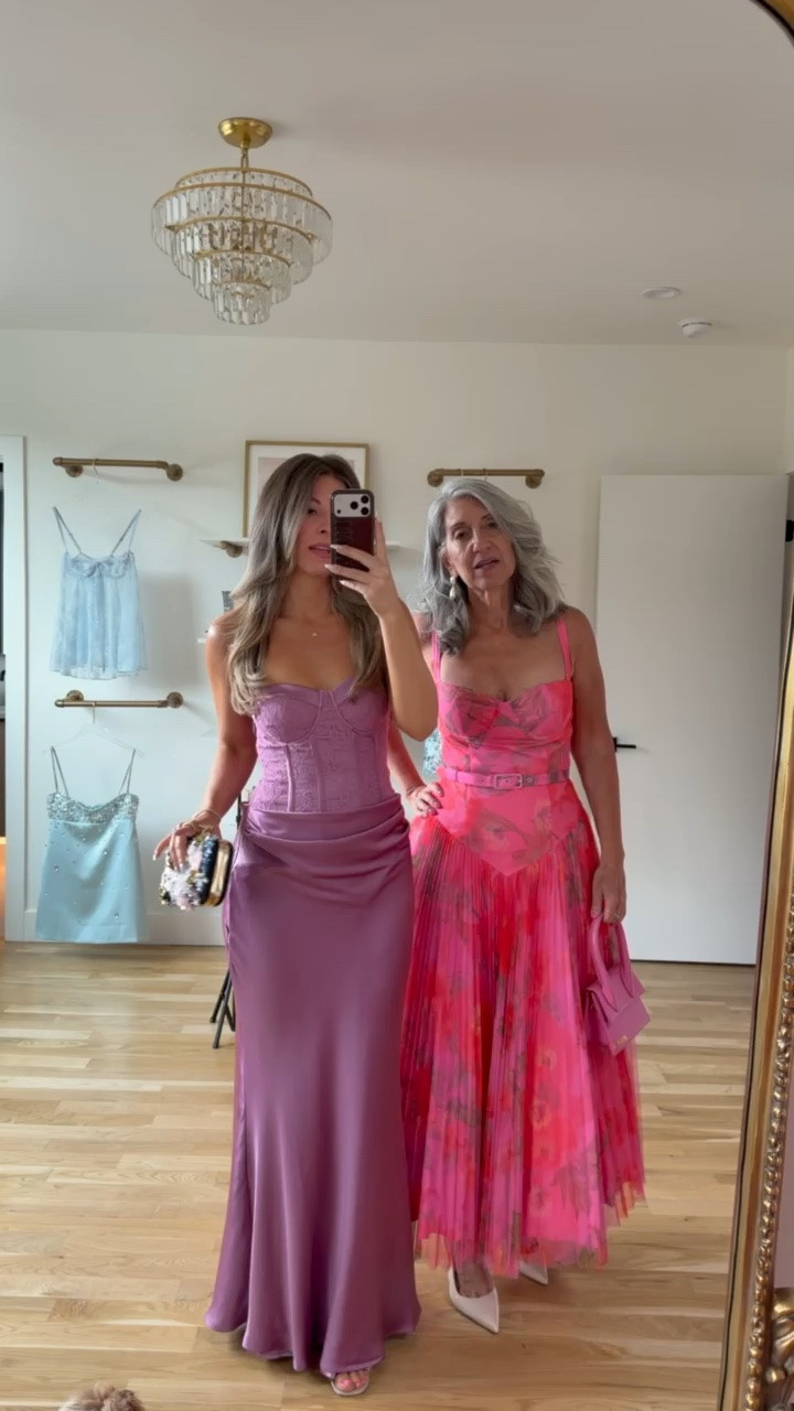 mom & me fall formal looks 

Mac Duggal: Emerson10

i sized down to a 0/xs in the strapless purple
mom sized down to a 4 in the pleated hutch 

Wedding guest
Special occasion
Black tie
Formal event
Floral dress
Lace dress
Cocktail dress
Sequin dress
Metallic dress

#LTKFormal #LTKParties

#LTKSeasonal
