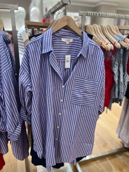 The prettiest button down! I love the blue and red stripe! 