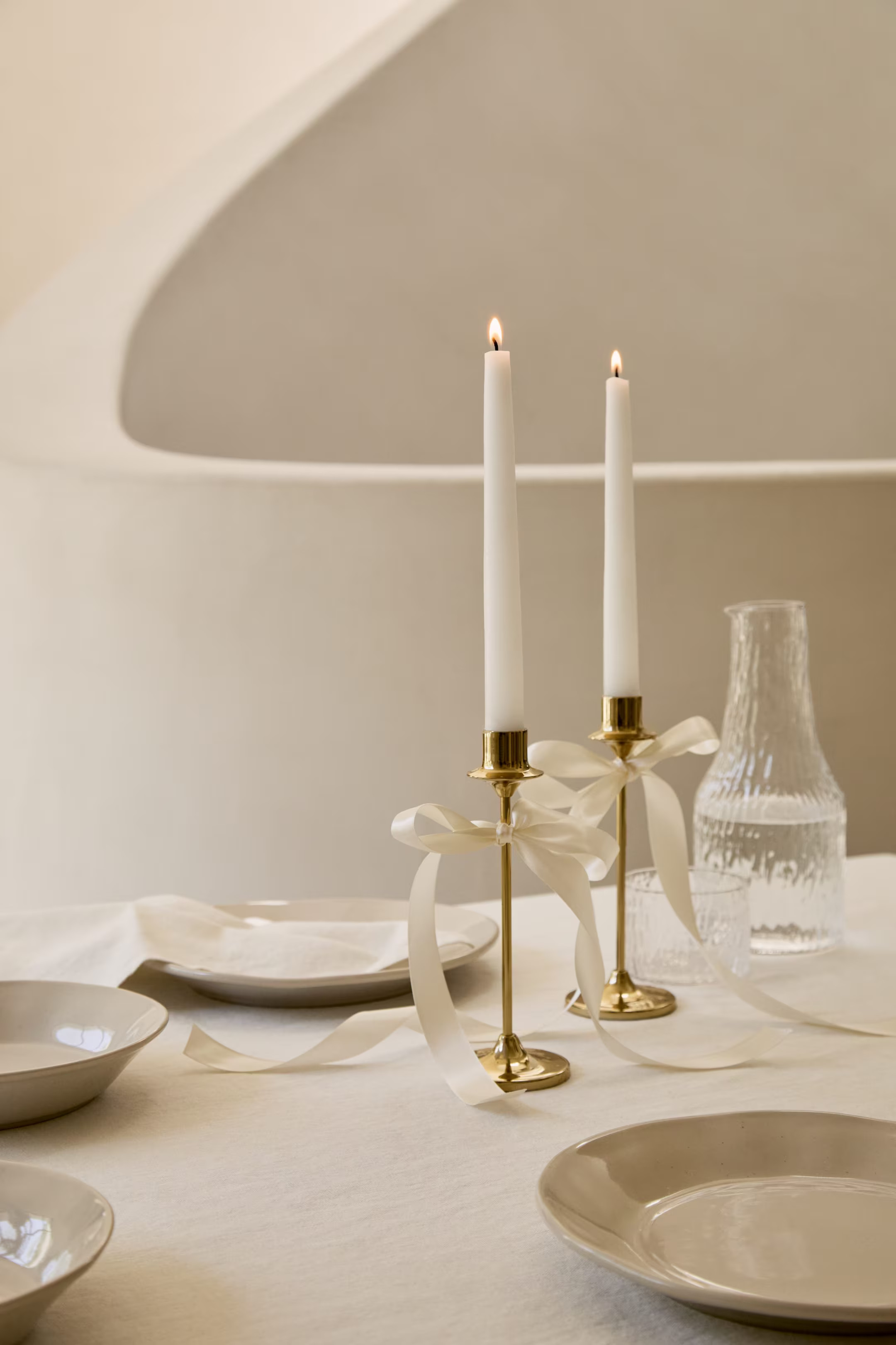 Tall metal candlestick - Gold-coloured - Home All | H&M GB | H&M (UK, MY, IN, SG, PH, TW, HK)