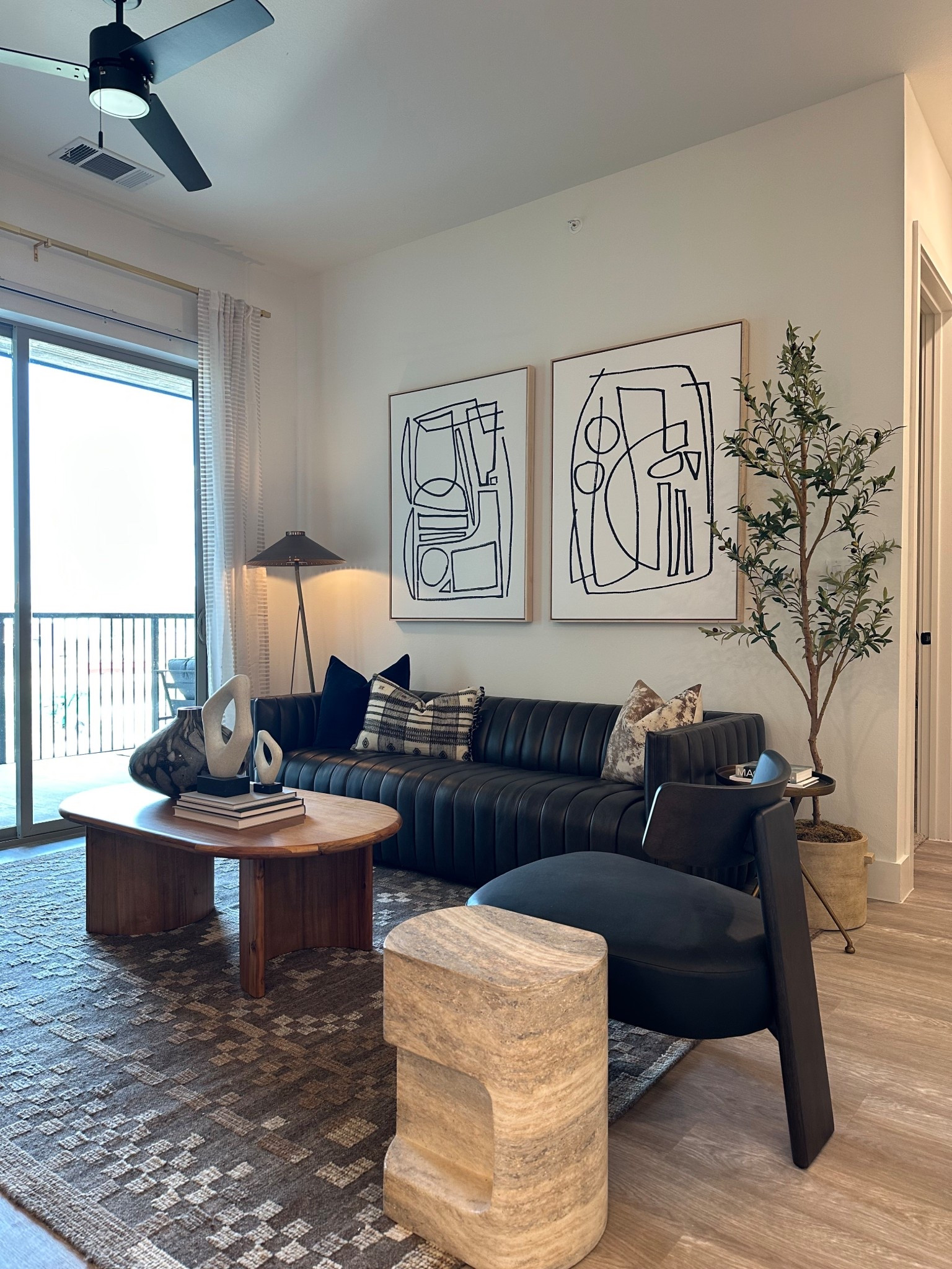 Shop Railyard Model B living room here! 🛍️

#LTKFindsUnder100 #LTKHome #LTKU